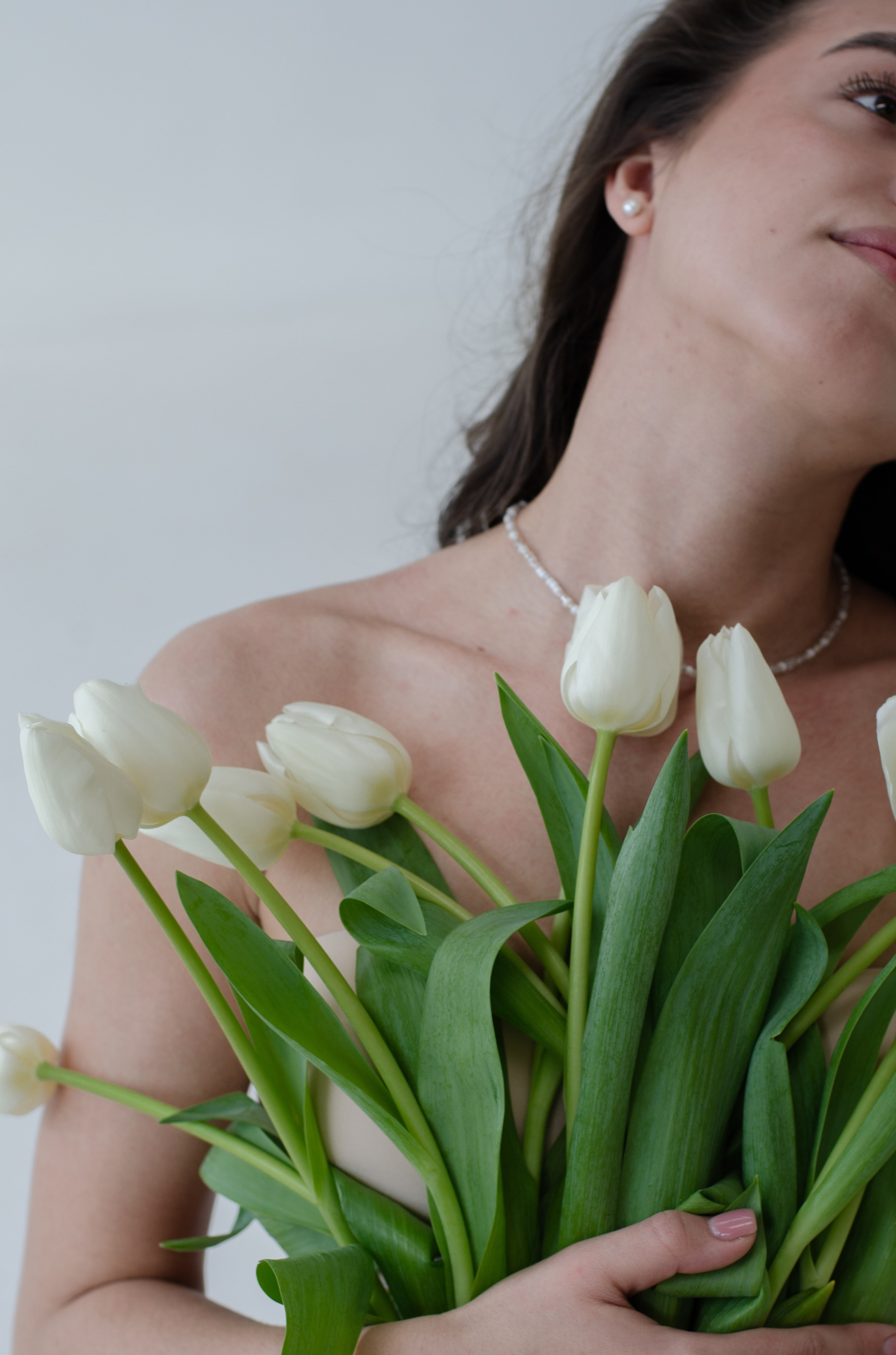 Евгения, тюльпаны. Фотограф Челябинск Ирина Ермоленко