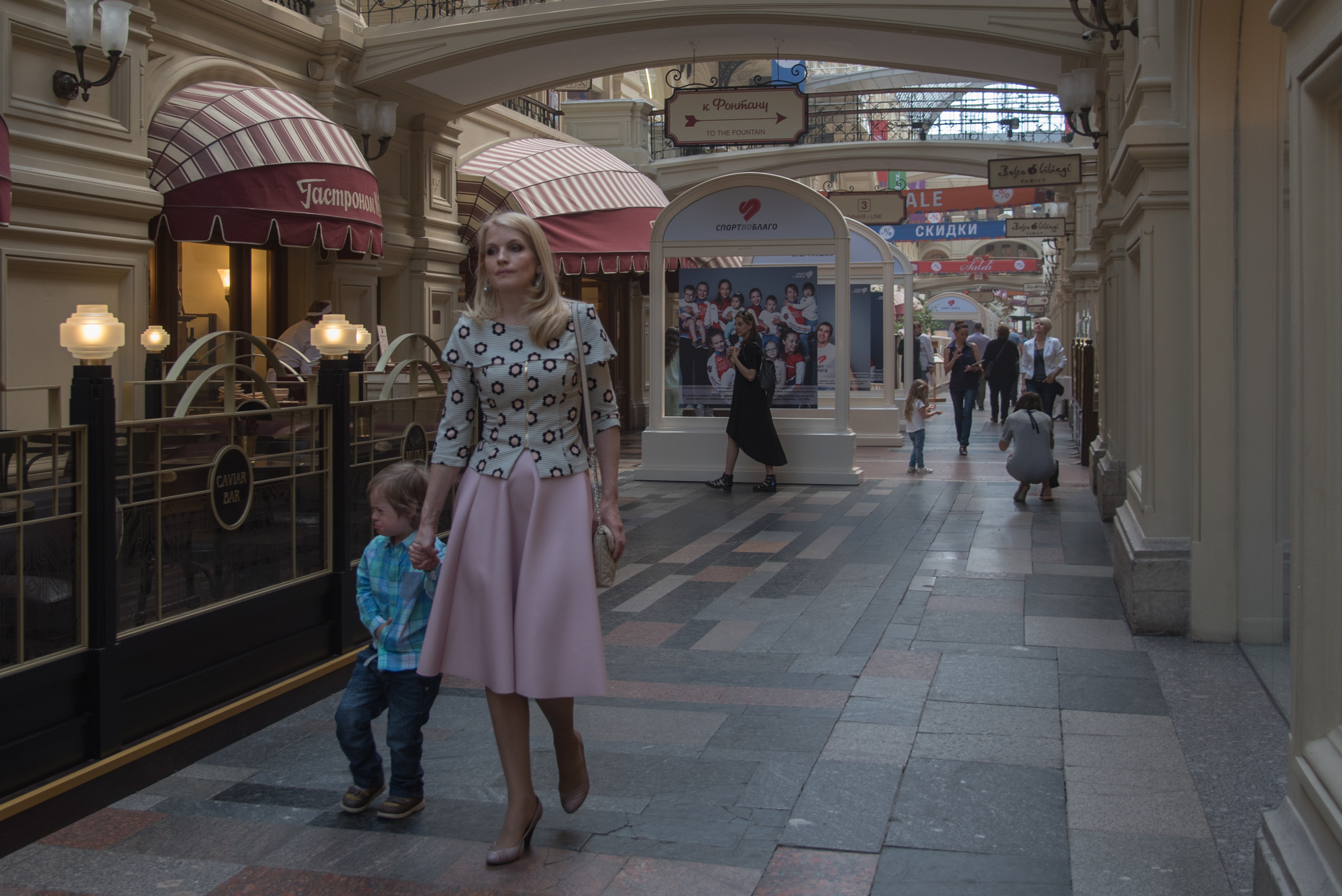 Фотовыставка ДСА в ГУМе. Фотография для жизни от Елены Чихичиной