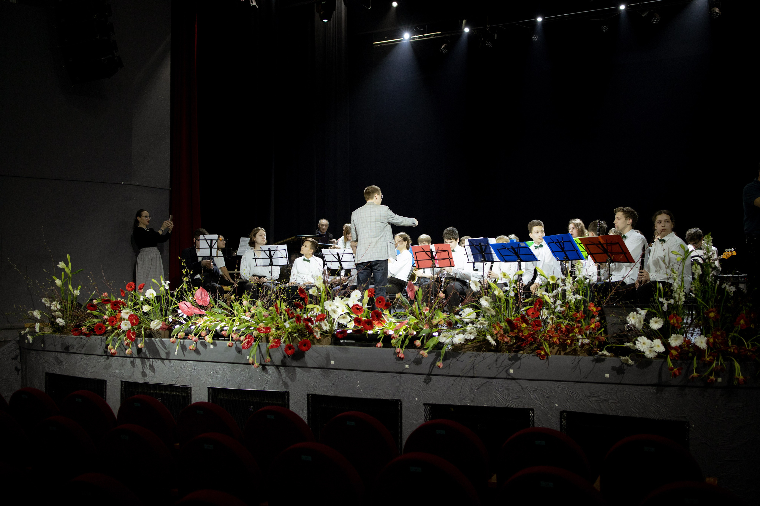 Оформление Отчетного концерта Музыкальной школы Глазунова. Оформление свадеб, декор свадеб Вера Маркова, Москва