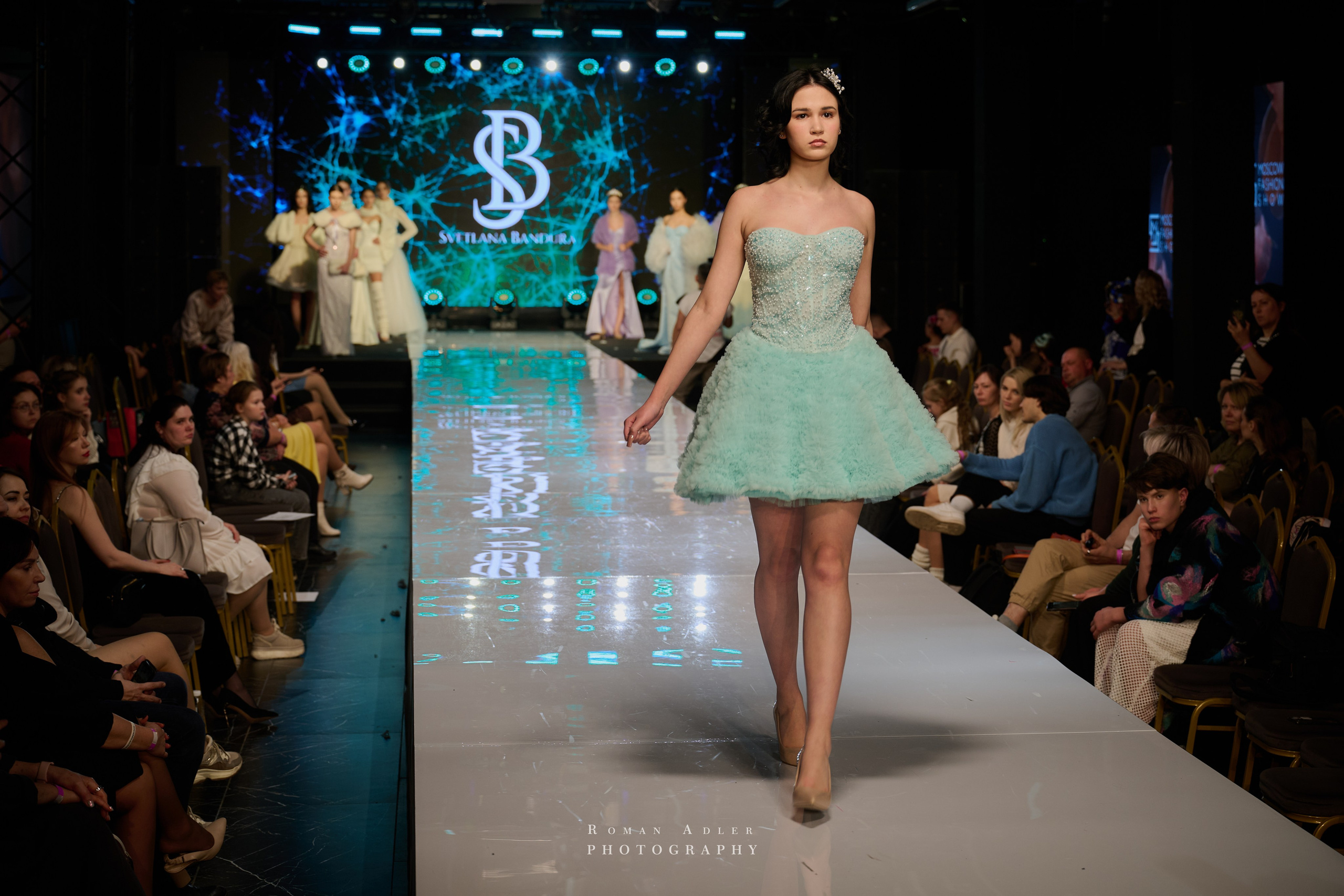 Moscow Fashion Show весна 2025. Фотограф Роман Адлер