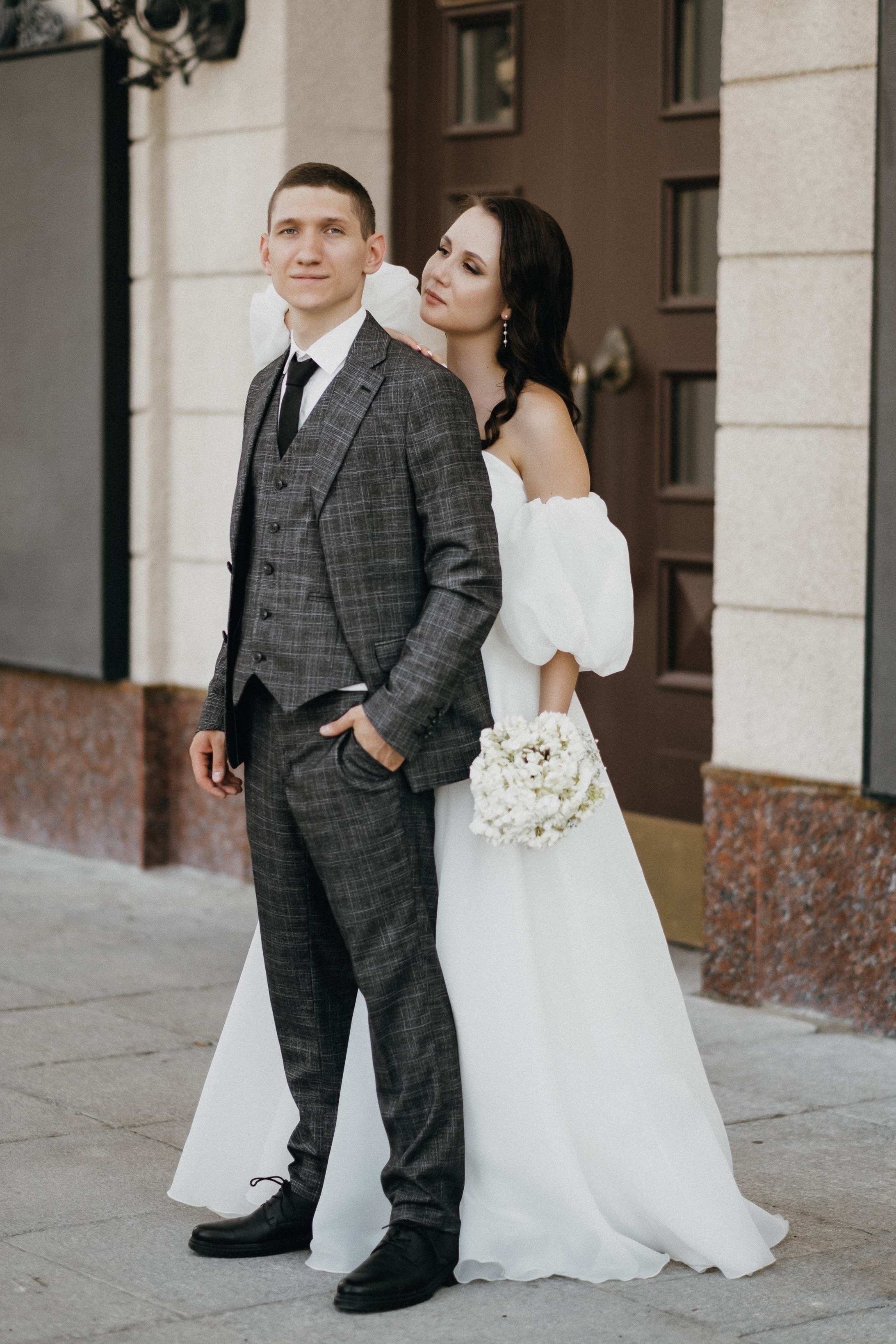 Свадебная съемка с машиной Волгоград. Свадебный и семейный фотограф в Волгограде Кристина Иванова