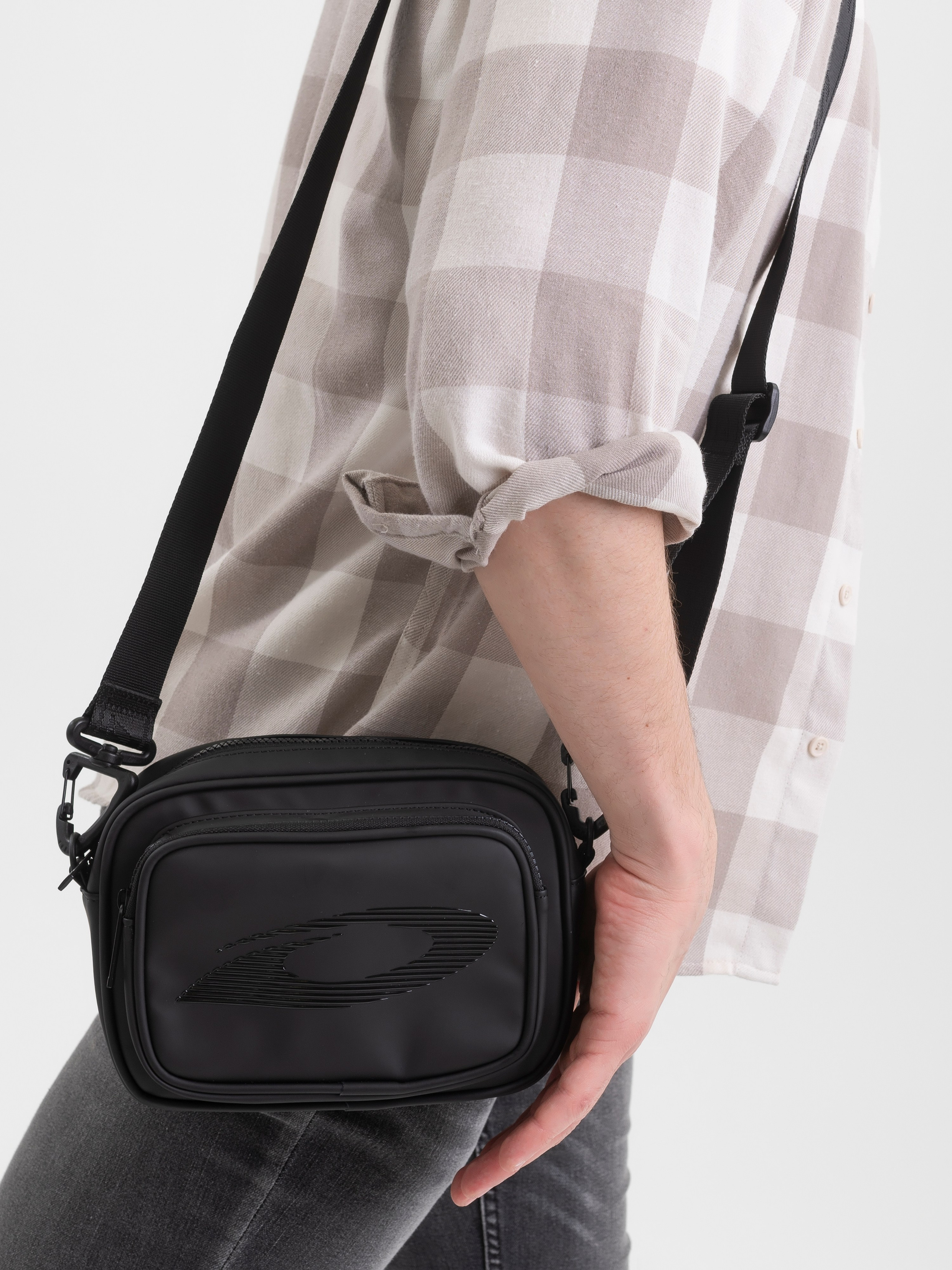 КАТАЛОГ СУМОК KARI. Фотограф