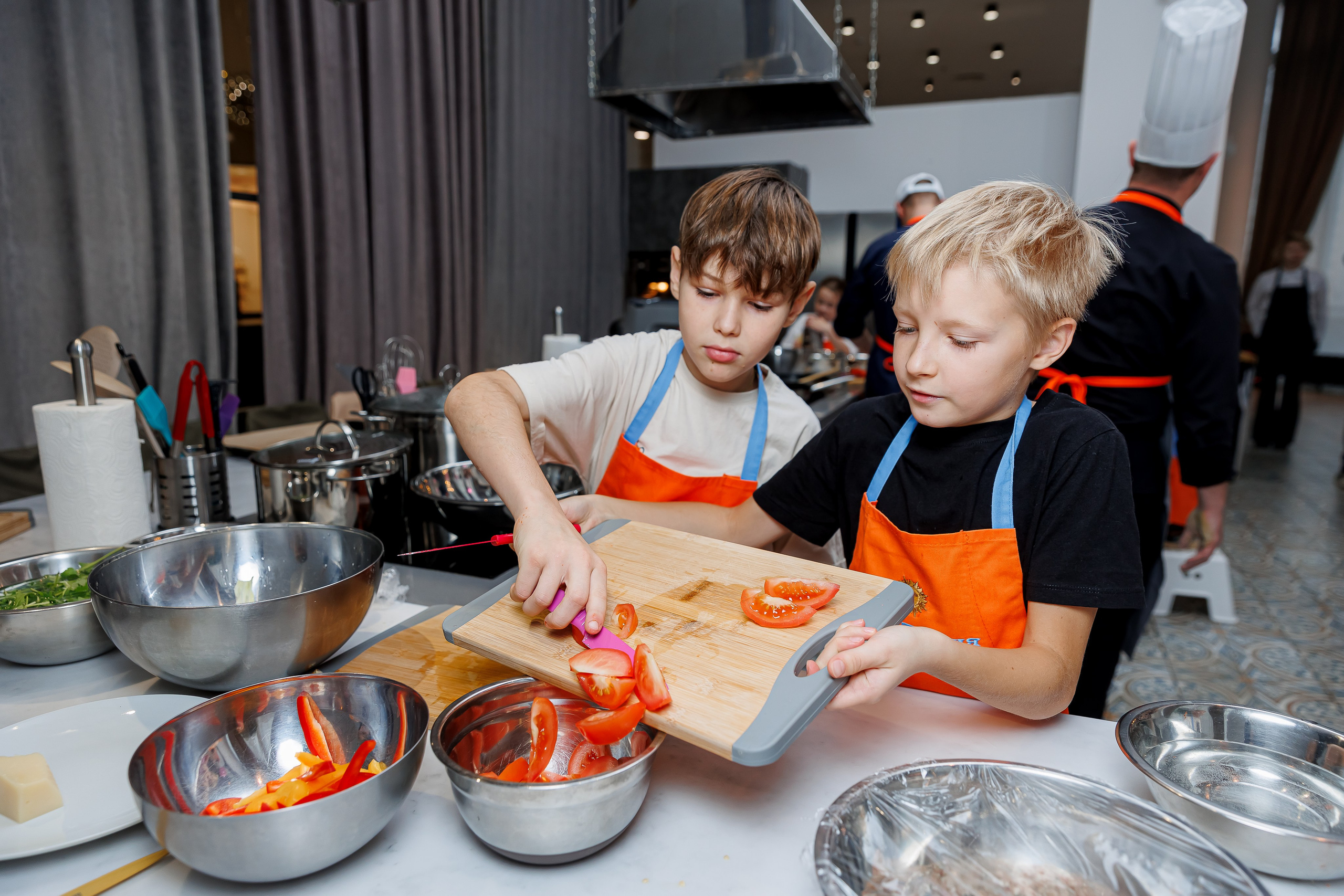 День рождения Насти «Венсдэй во Вкусотеррии». Семейный и детский фотограф Комина Елена, Власиха, Одинцово