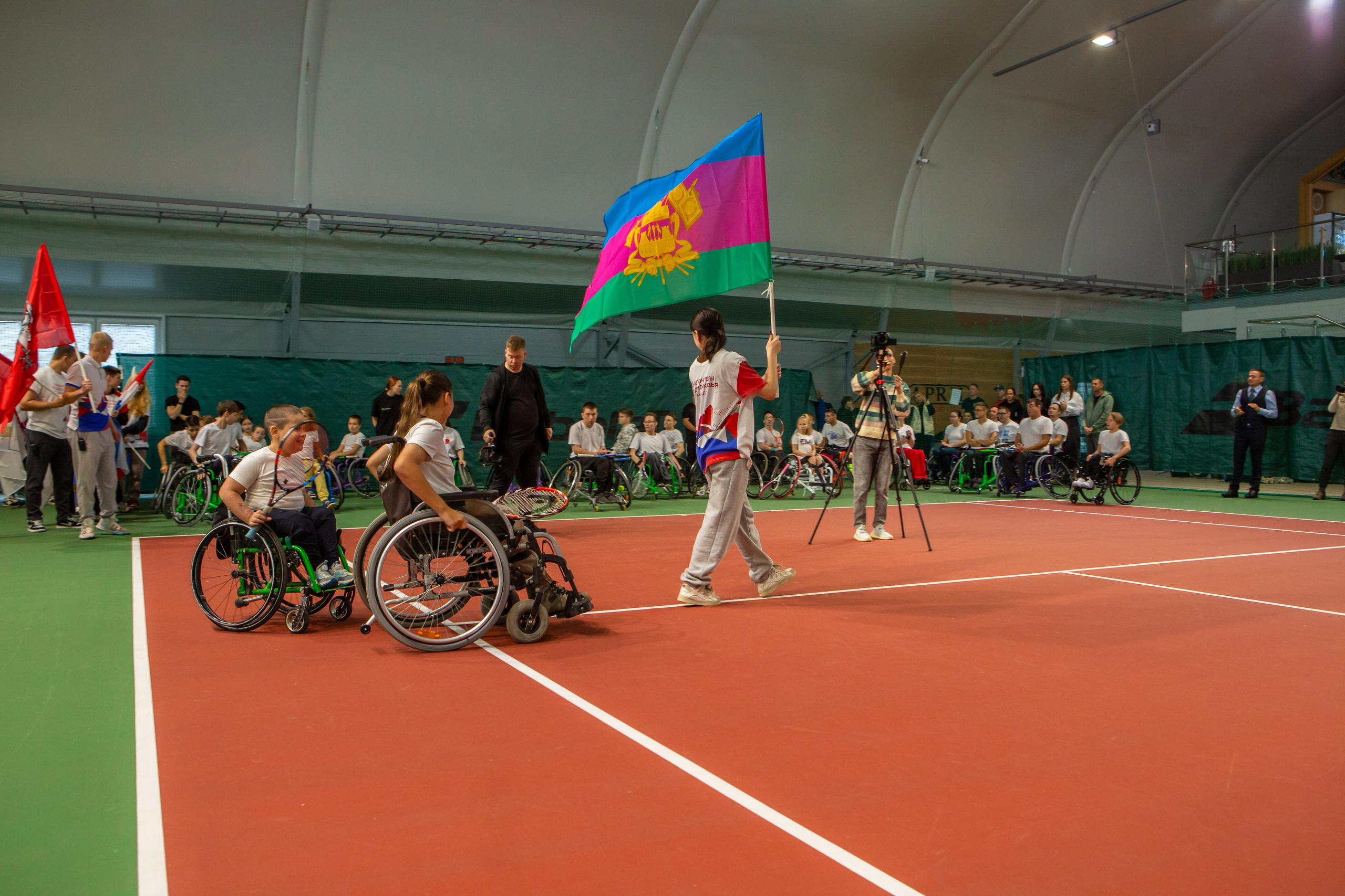 Турнир по теннису на колясках. Репортажный, семейный, свадебный, портретный фотограф