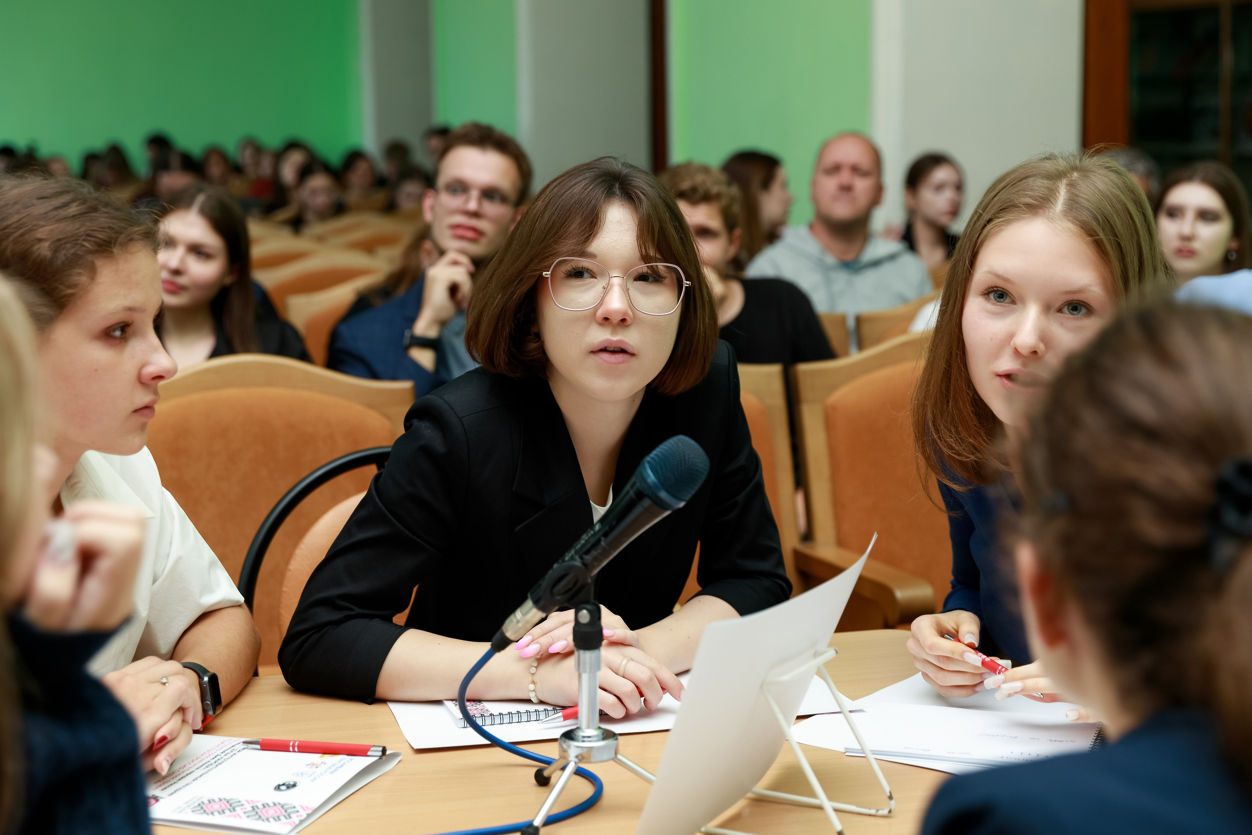 Интеллектуальный праздник «Язык — душа народа» в Никитинской библиотеке. Фотограф в Воронеже Галина Фурсова