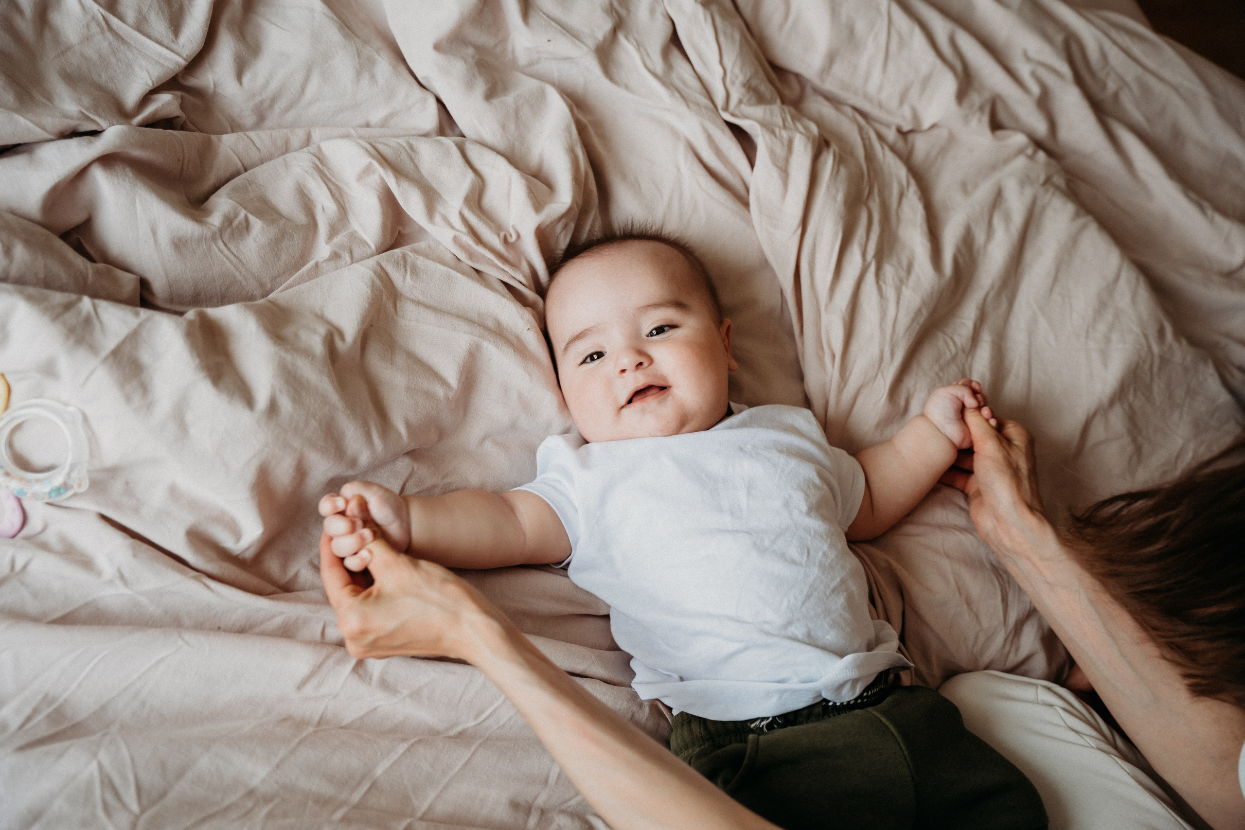 Женя люба лев. Главная