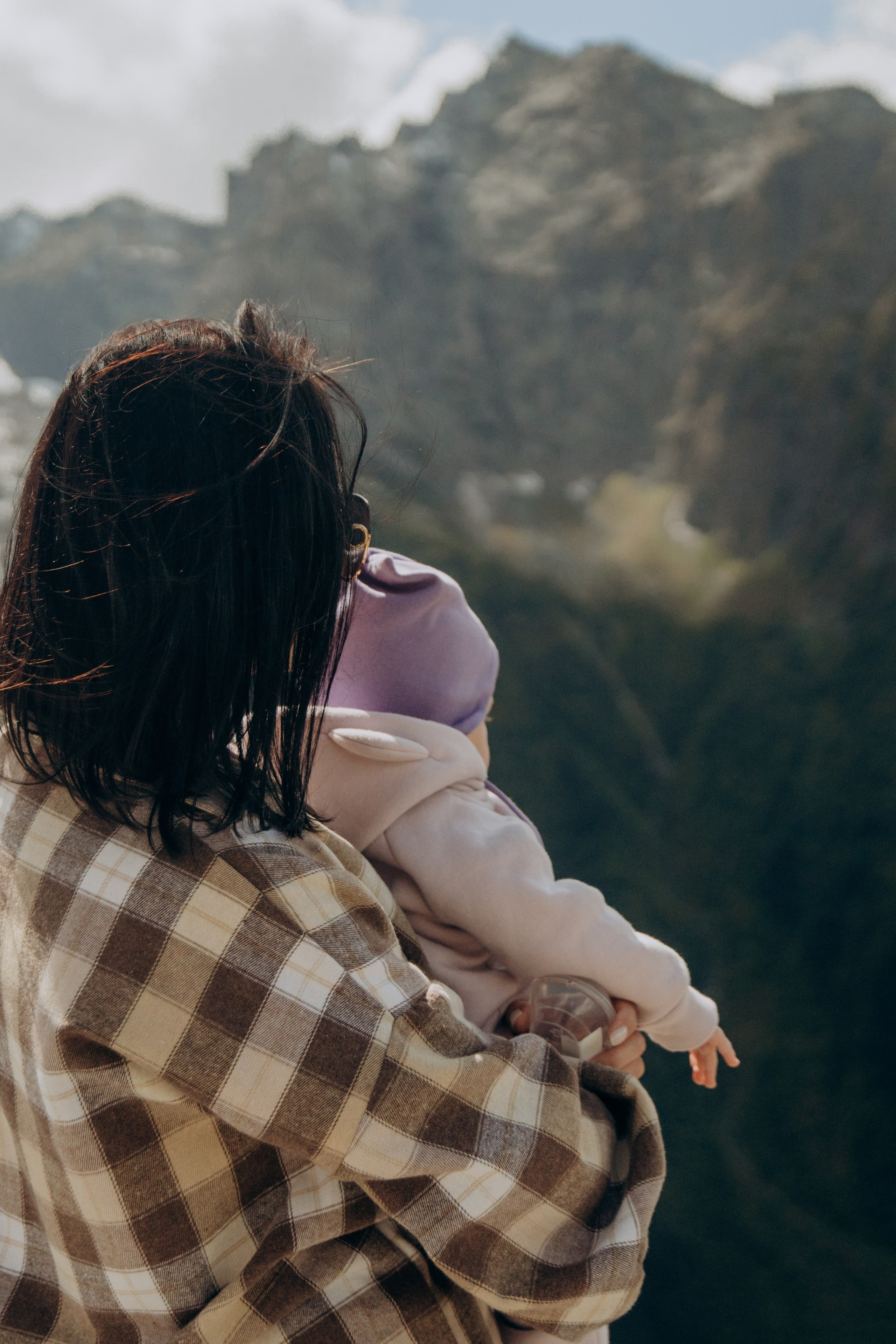 Юля с семьей, Домбай. Портфолио