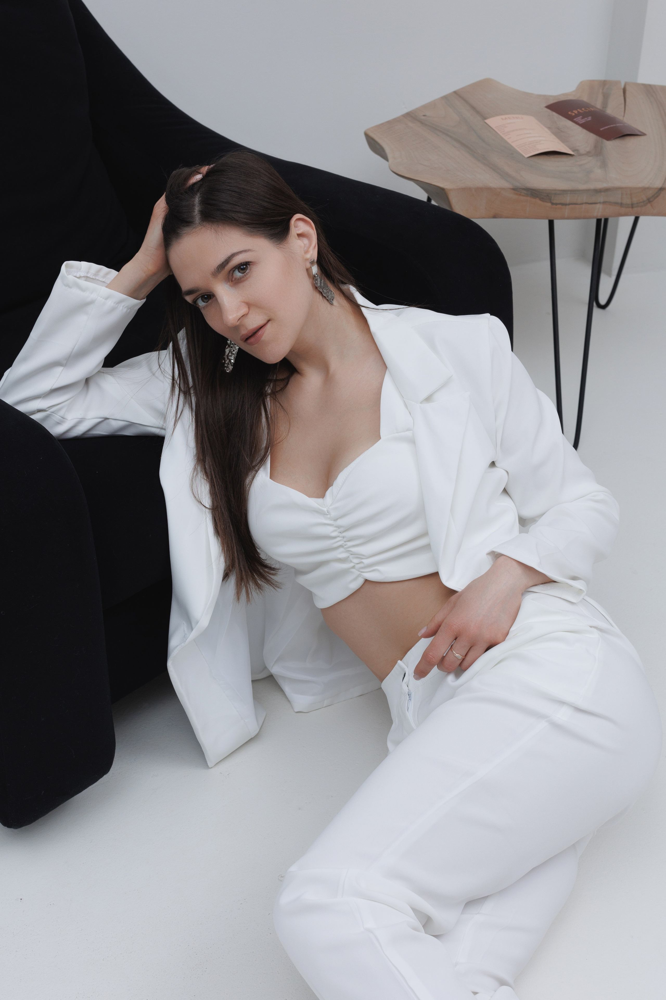 Костюм+туфли. Анна Демидец — маркетолог и фотограф в Новошахтинске, Шахтах и Ростове-на-Дону и онлайн по РФ