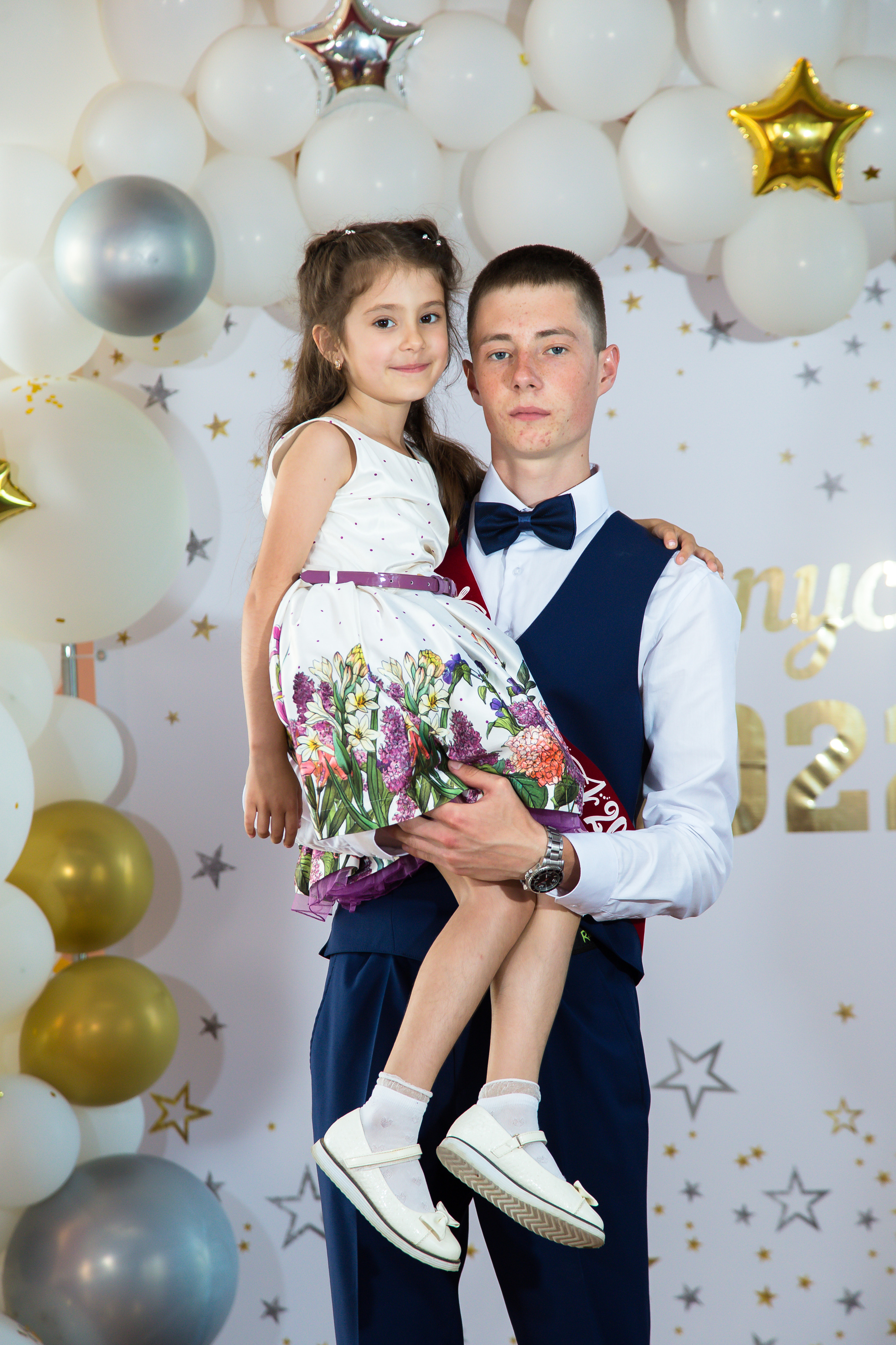 Вручение дипломов МОУ СОШ № 52. Выпускные альбомы Саратов Энгельс фотограф Титова Ирина