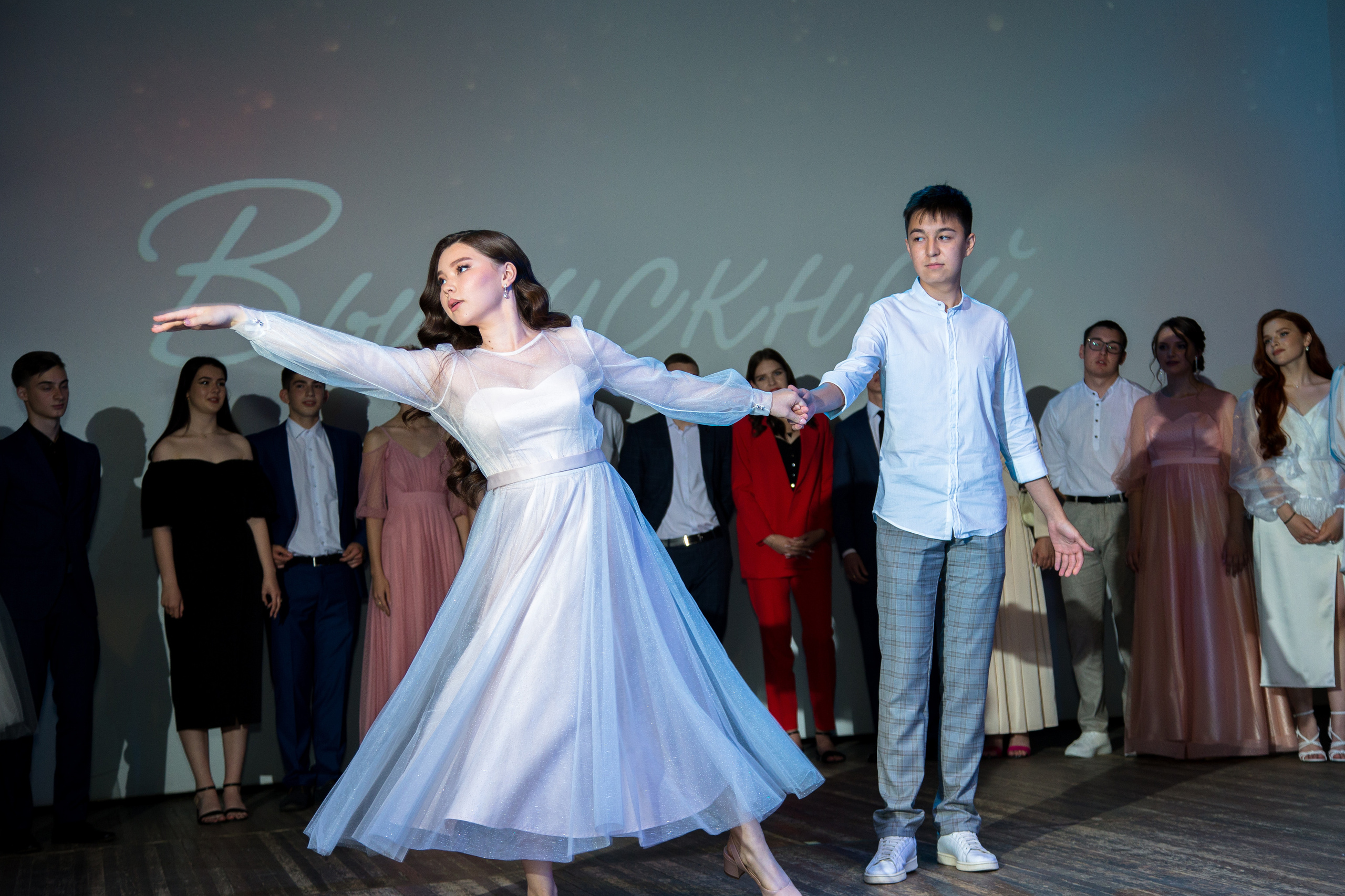 Вручение дипломов МОУ СОШ № 4 Маркс. Выпускные альбомы Саратов Энгельс фотограф Титова Ирина