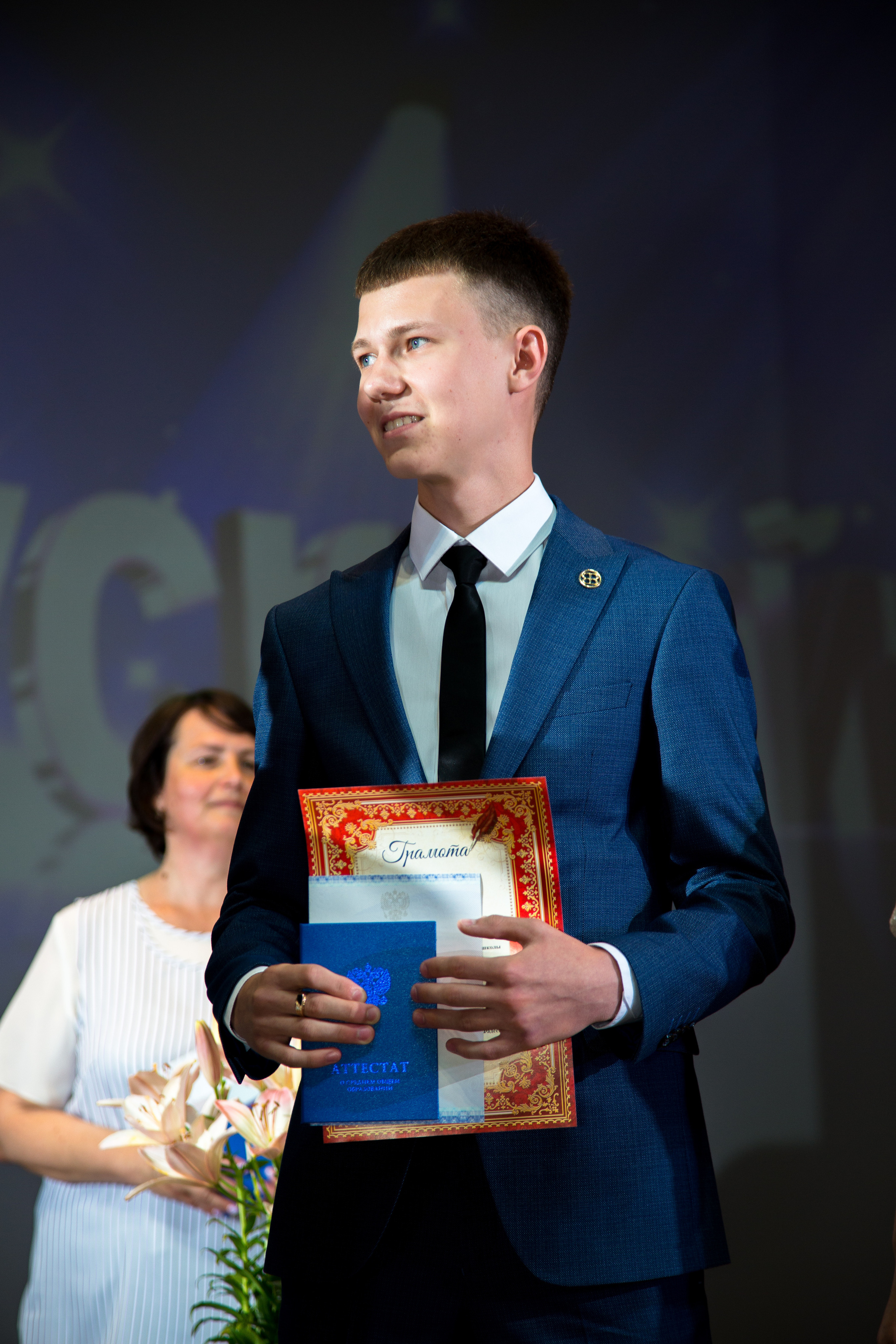 Вручение дипломов МОУ СОШ № 4 Маркс. Выпускные альбомы Саратов Энгельс фотограф Титова Ирина