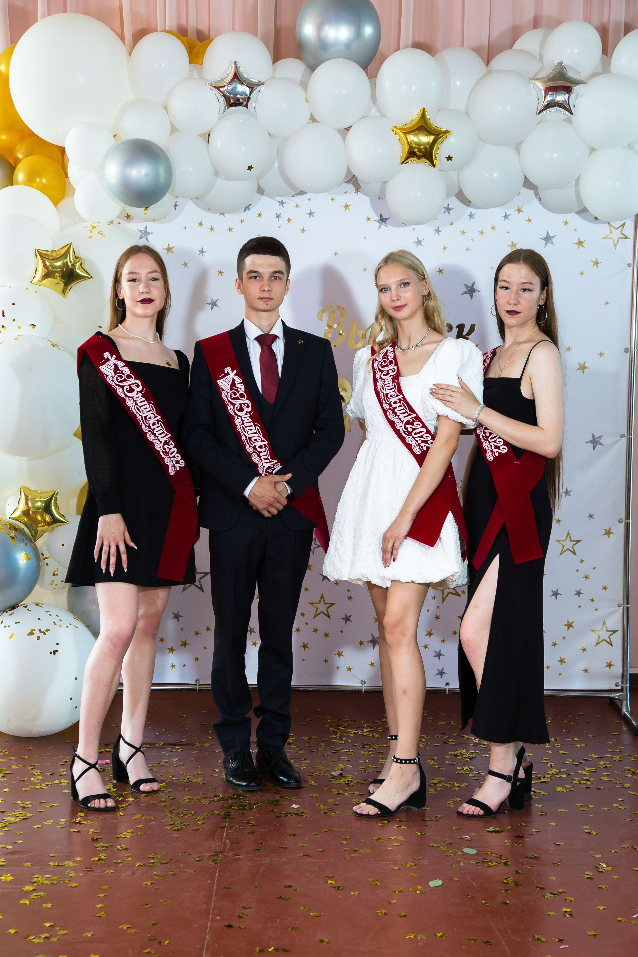 Вручение дипломов МОУ СОШ № 52. Выпускные альбомы Саратов Энгельс фотограф Титова Ирина