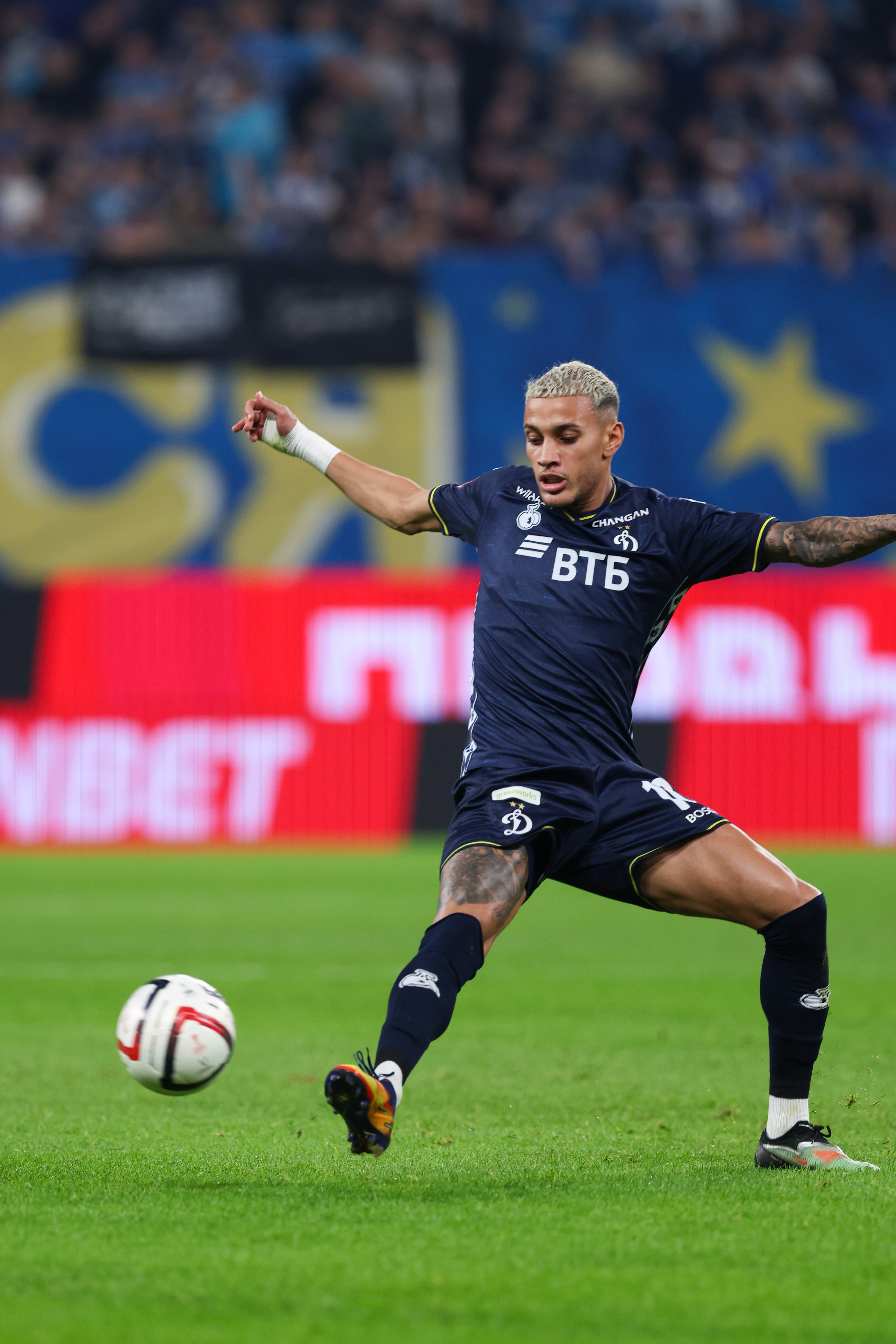 ФК «Зенит — ФК «Динамо» Москва 05.11.2025. Спортивный и репортажный фотограф Антон Тереханов