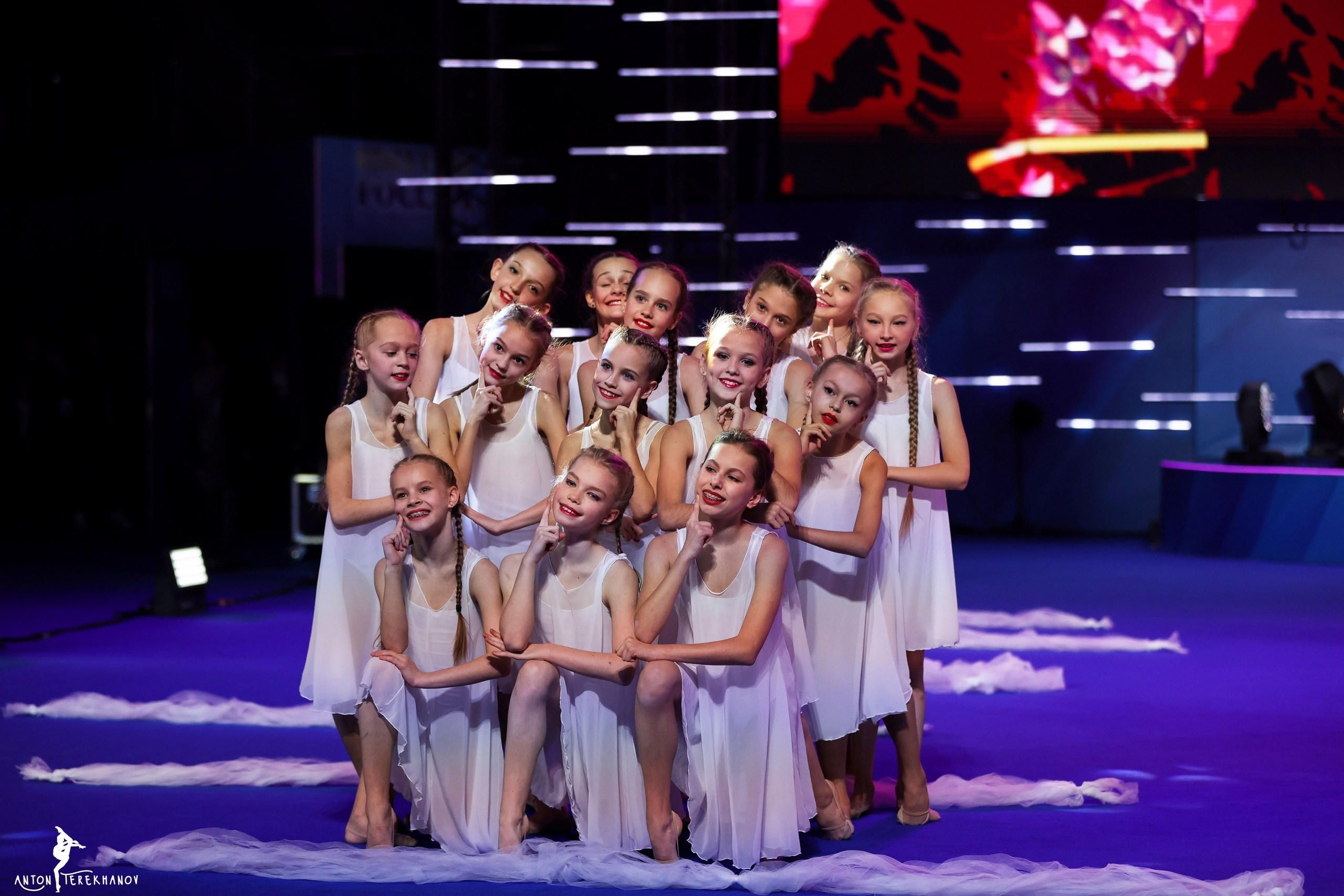 Концерт ко Дню Матери СК «Юбилейный» 27 ноября 2022. Спортивный и репортажный фотограф Антон Тереханов