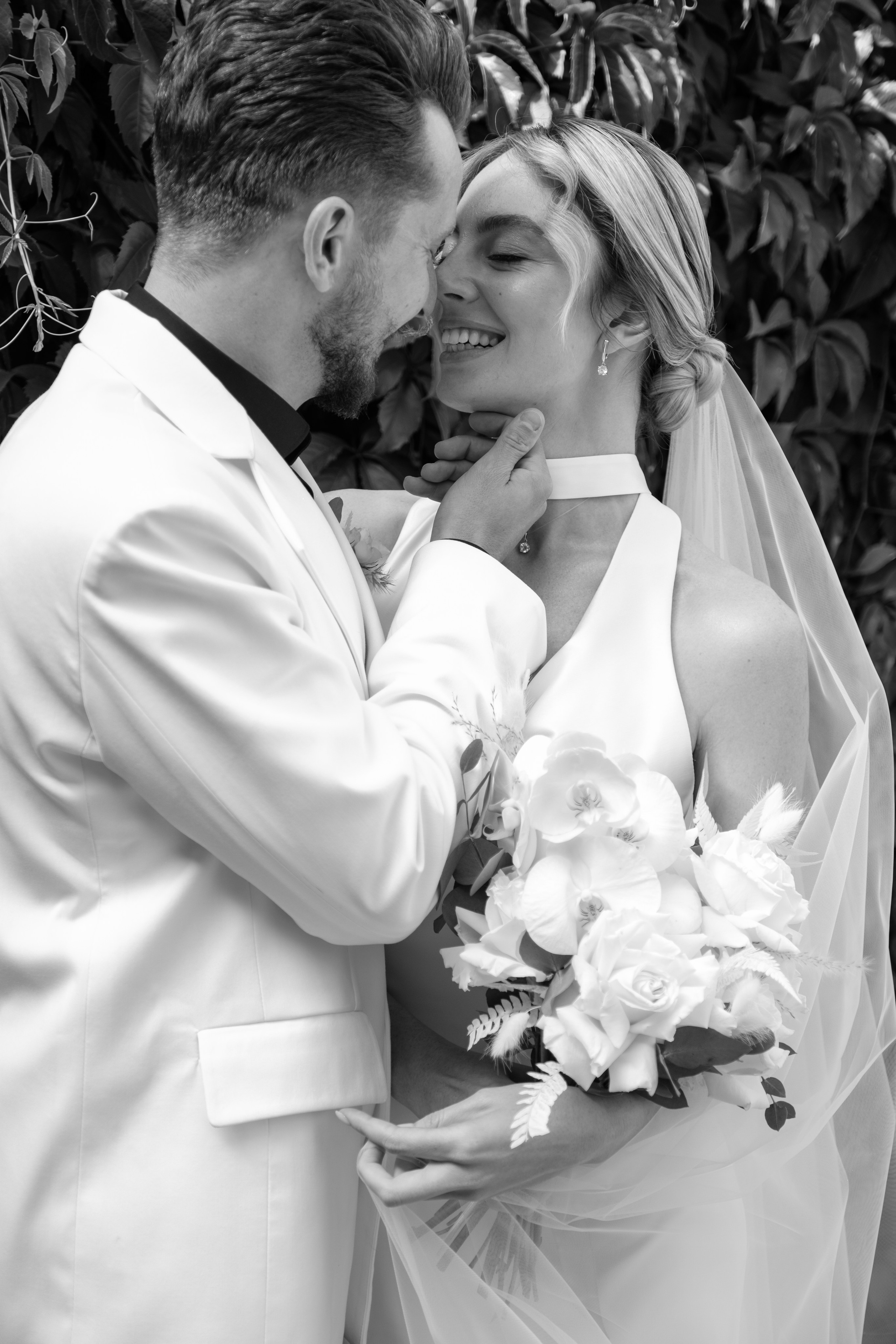 Alexander Alina. Wedding photographer