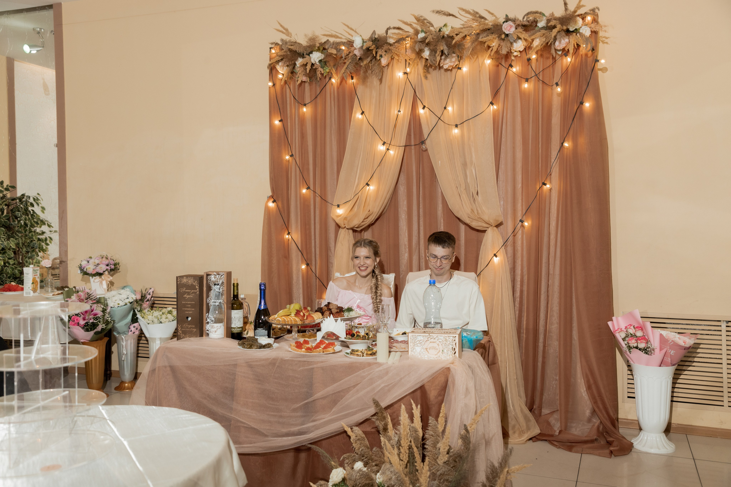 Роман и Александра (банкет). Свадебный фотограф Ангелина Сунгатулина | Саратов | Балаково | Вольск