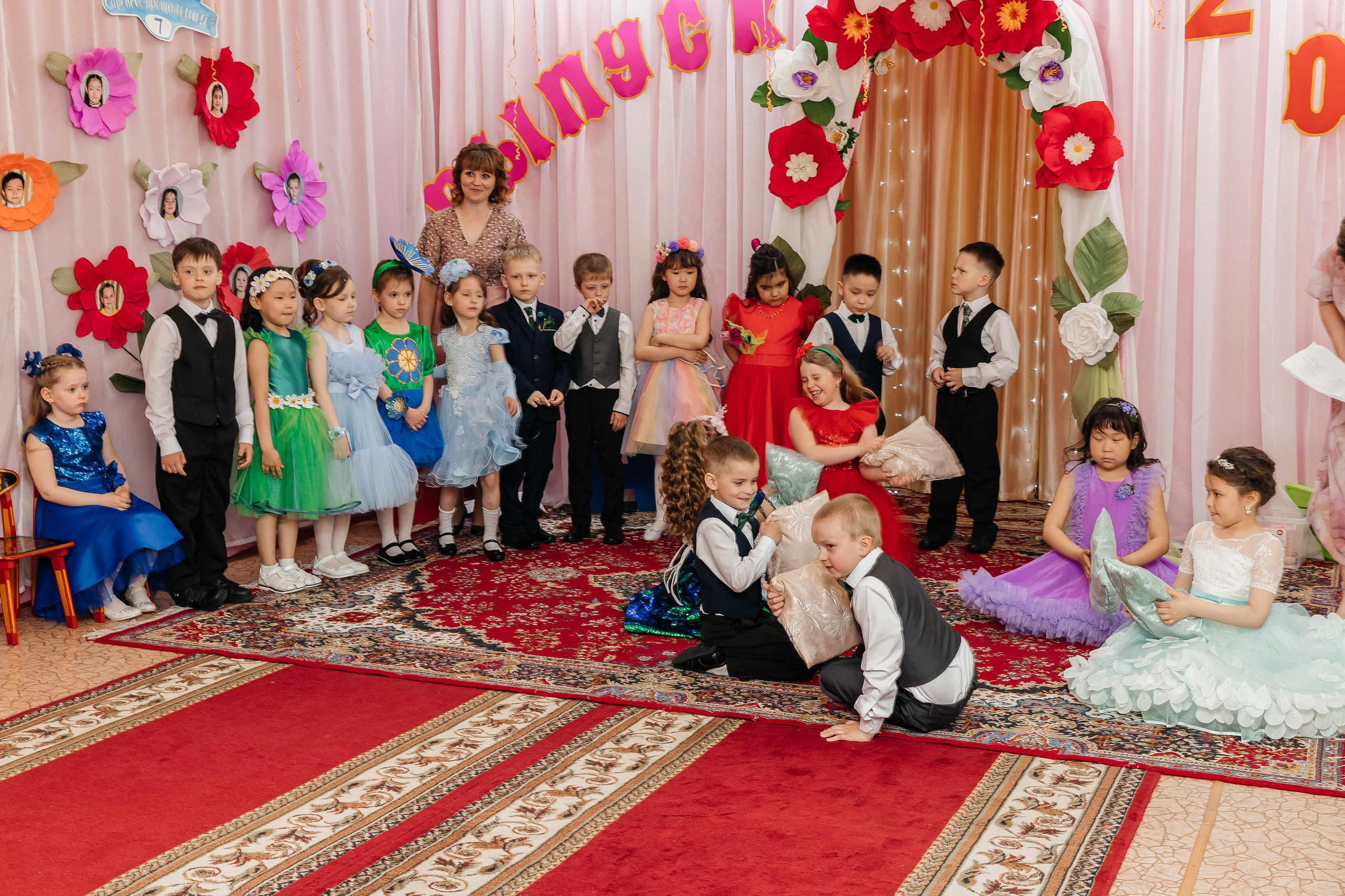 Выпускной Солнышко 2023. Воронистая Анастасия. Фотограф Якутия, Томпонский район