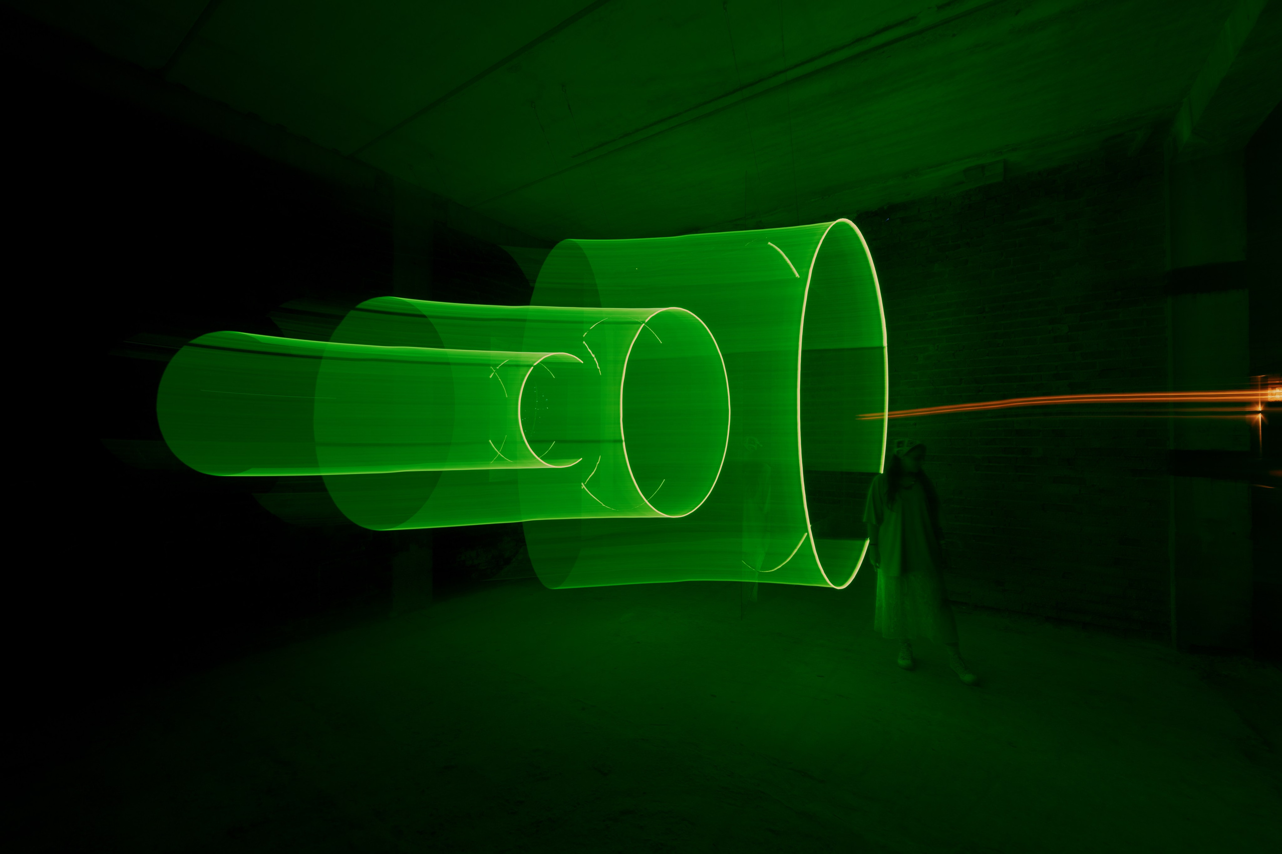 Outline 2024. @tomrus: Рустам Шагиморданов — фотограф