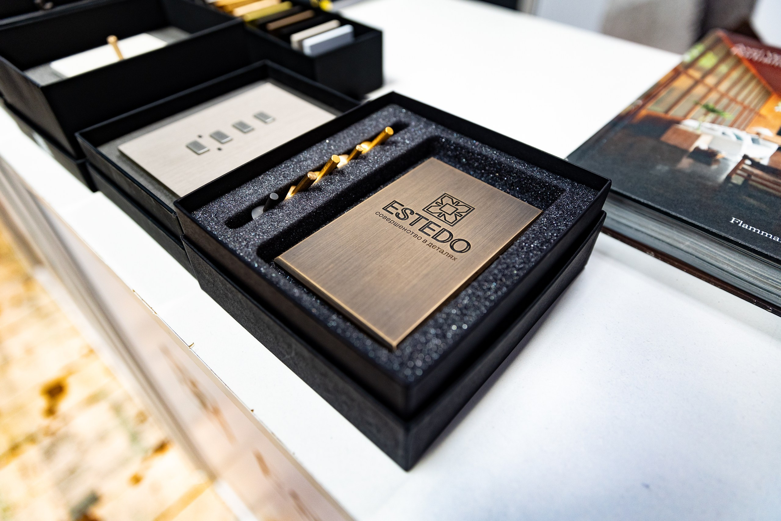 Hi-Tech Building 2025. Свадебный и семейный фотограф