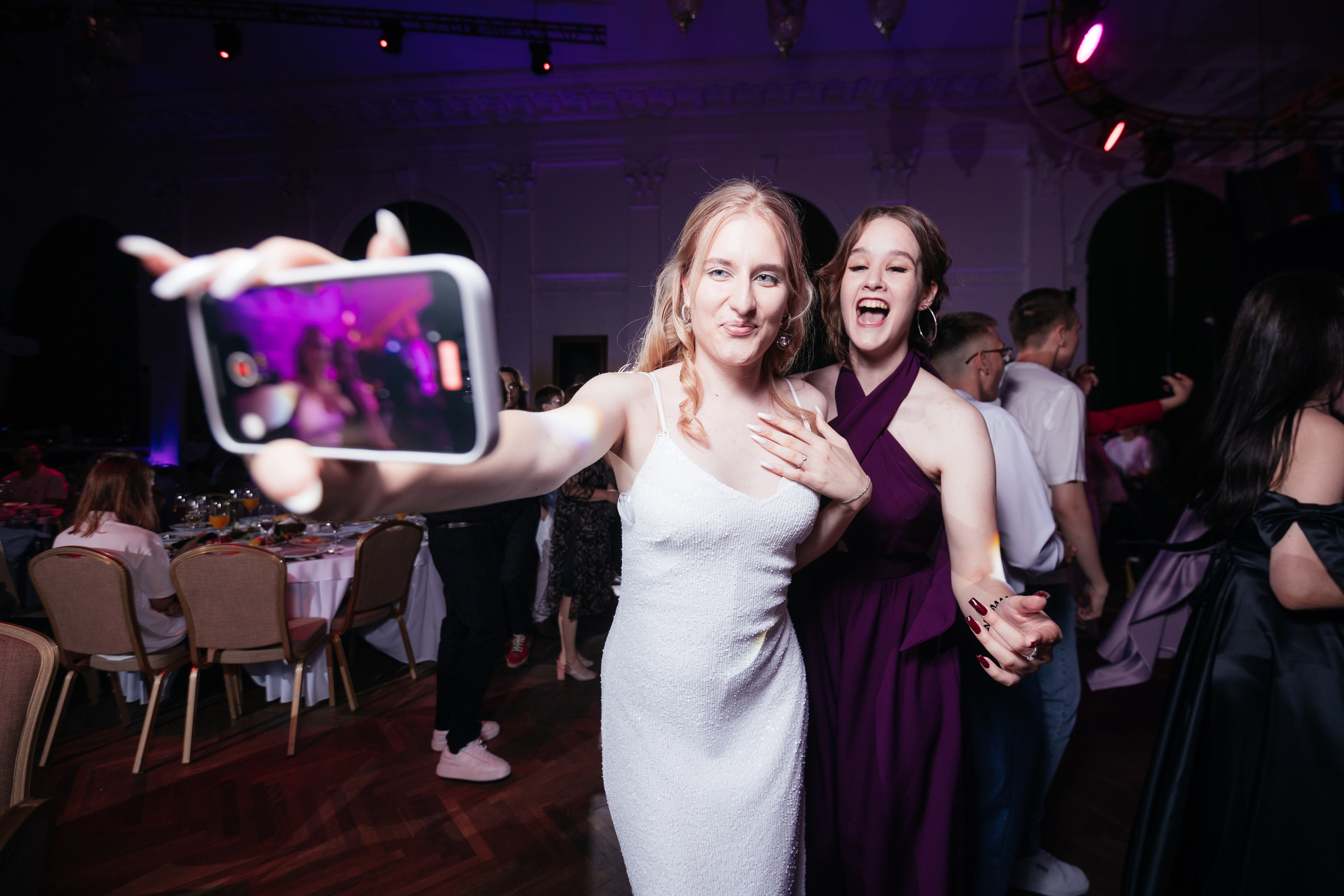 Выпускной 11 класс. Фотограф Крохин Олег