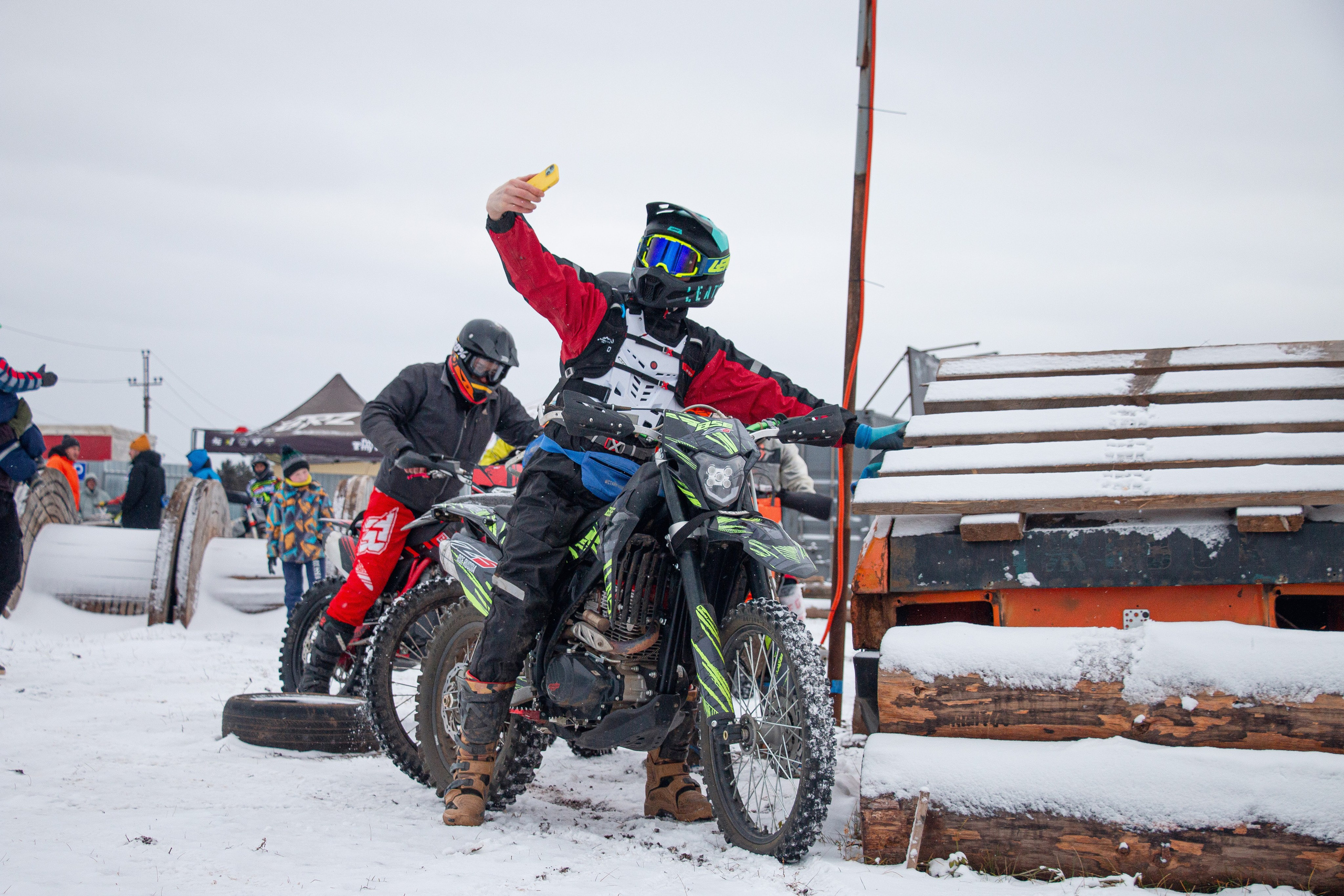 Эндуро-осень. Олег Романов. Мастер фото по спорту