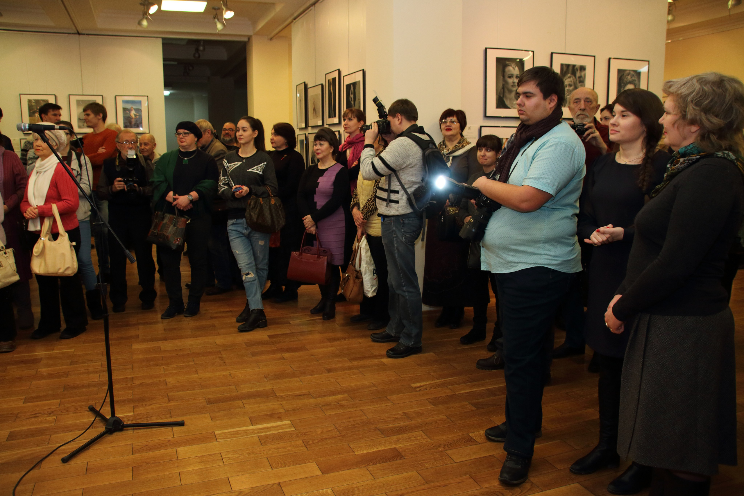 31.01.2017 Выставка «Мужчины о женщинах — женщины о мужчинах. Фотовзгляд.». Фотообъединение Самарского областного отделения Союза журналистов России