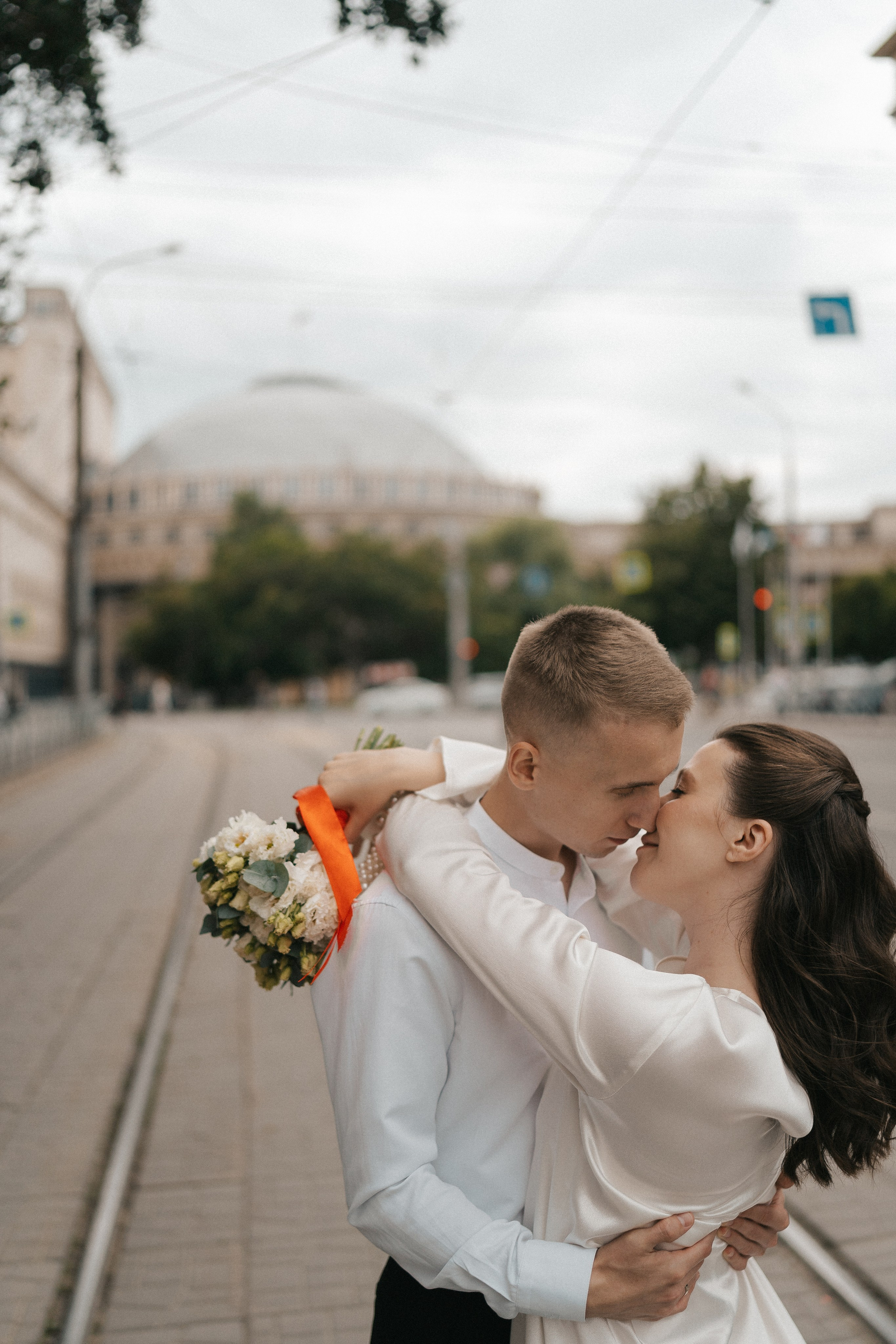 Никита и Аня в городе. Семейный, портретный фотограф Новосибирск. Оля Адова