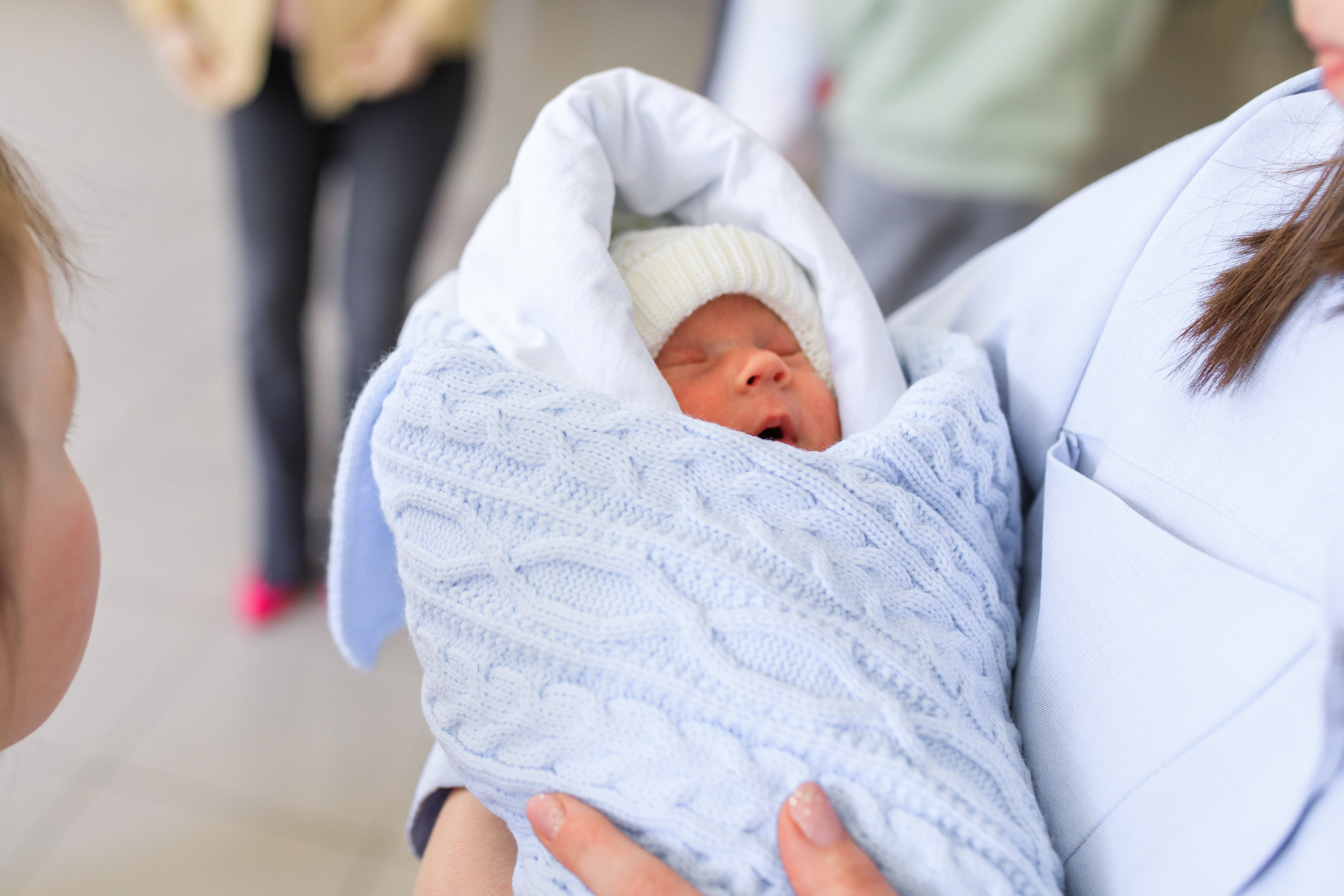 Съемка выписки из роддома. Фотограф в Уфе Ирина Идрисова