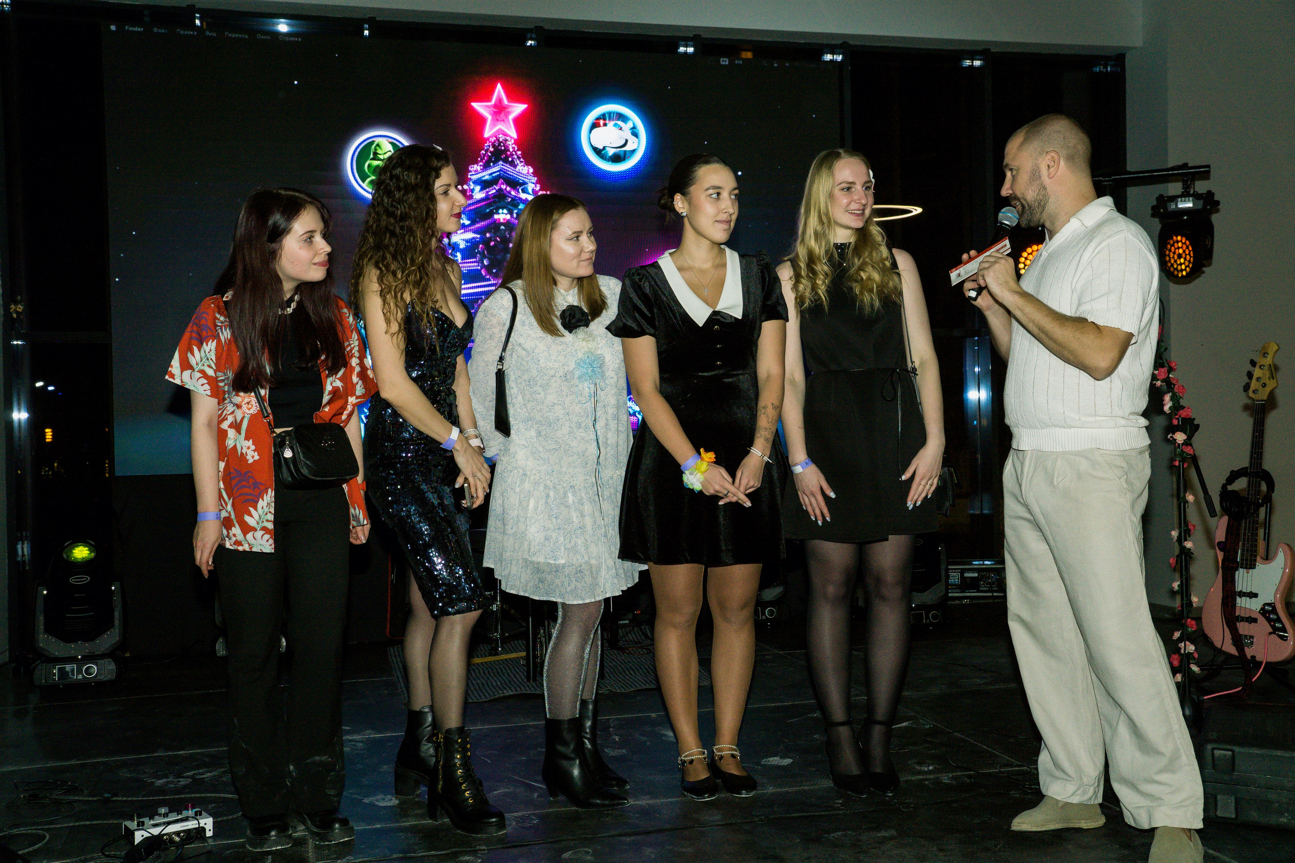 МТС корпоратив Гавайская вечеринка. Фотограф