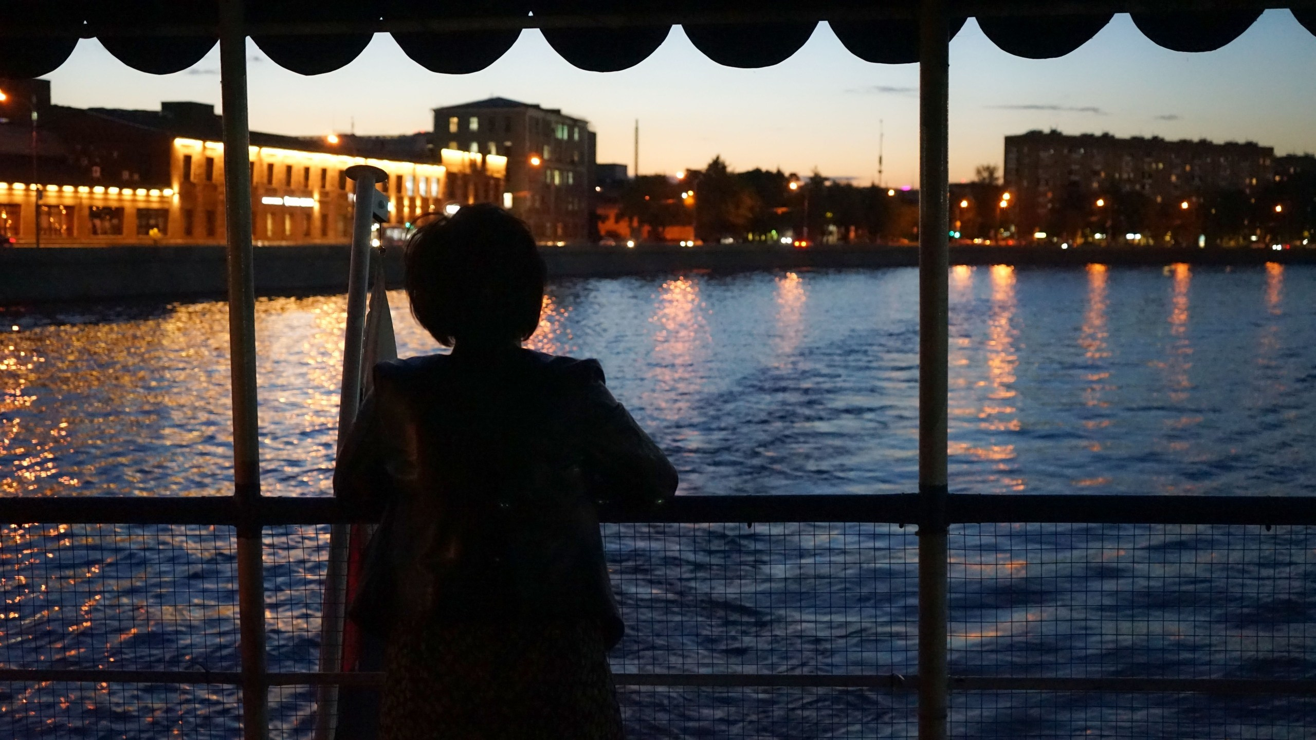 Танцы на воде | 24.07.21. Галерея Фантим