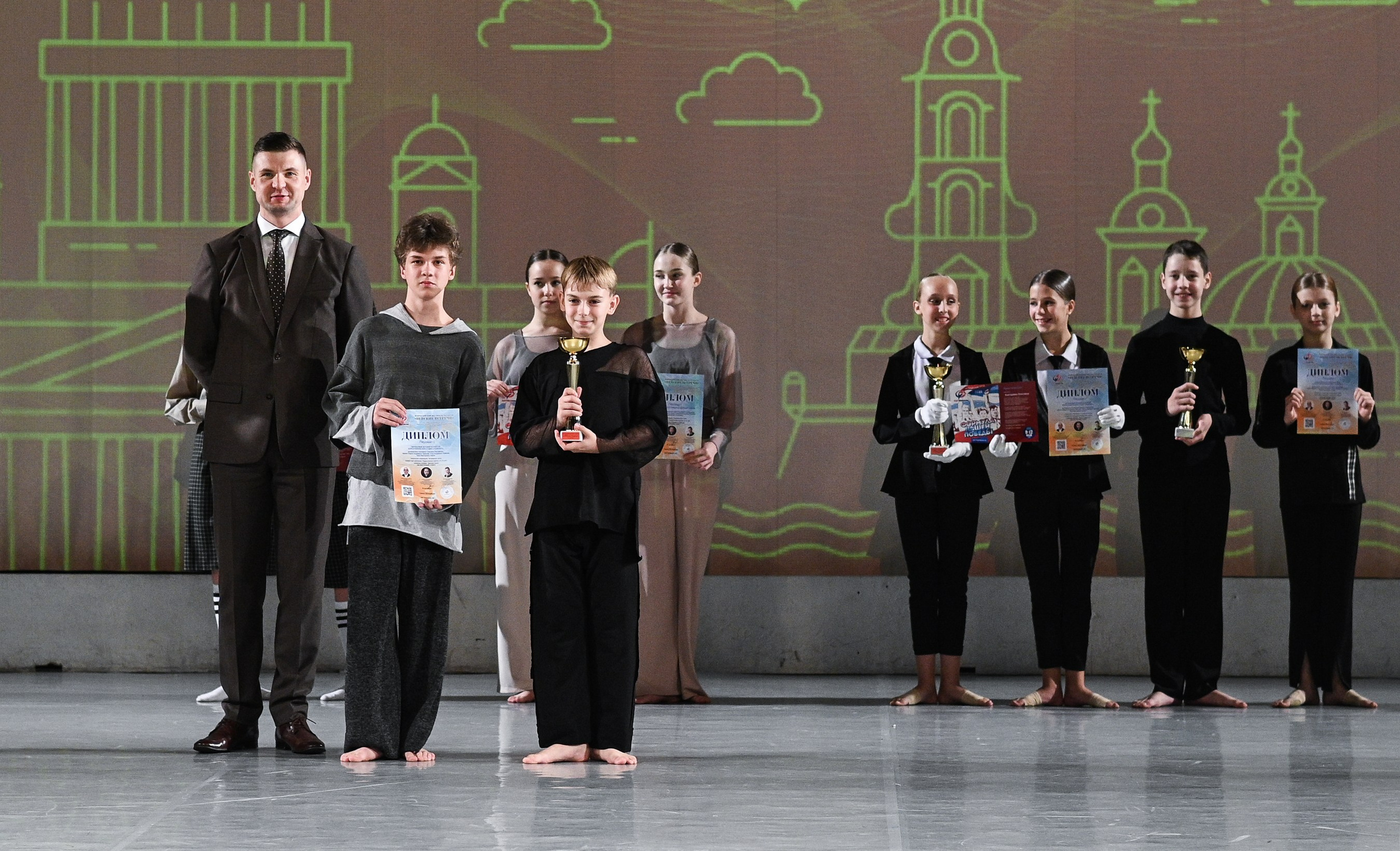 06.10.2024 «АртКомпас» Всероссийский фестиваль талантов «Невские встречи» г. СПБ. Медиастудия Фото Концепт