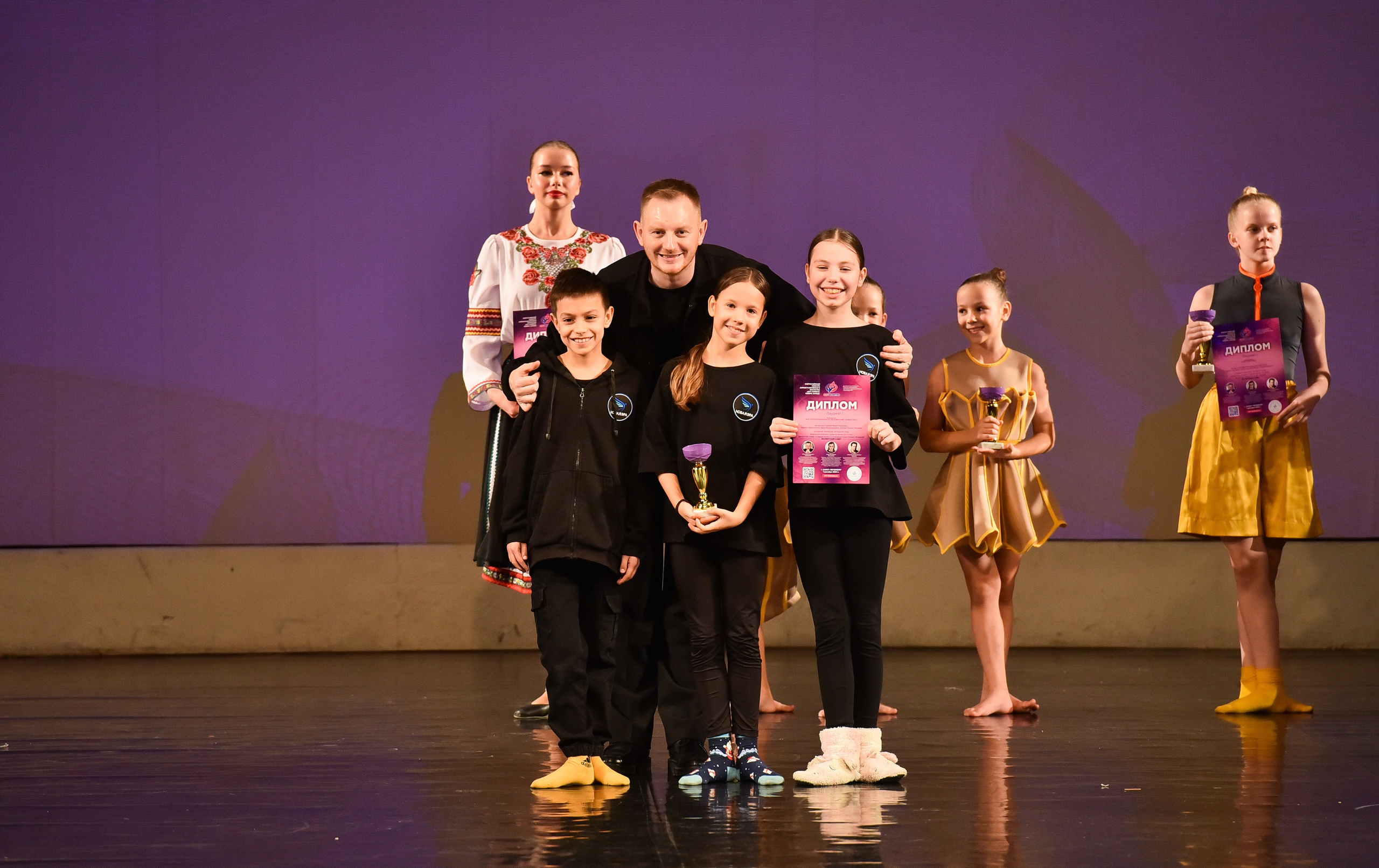 01.12.2024 Фестиваль хореографического искусства «АРТ-КОМПАС. СЕВЕРО-ЗАПАД» г. Спб. Медиастудия Фото Концепт