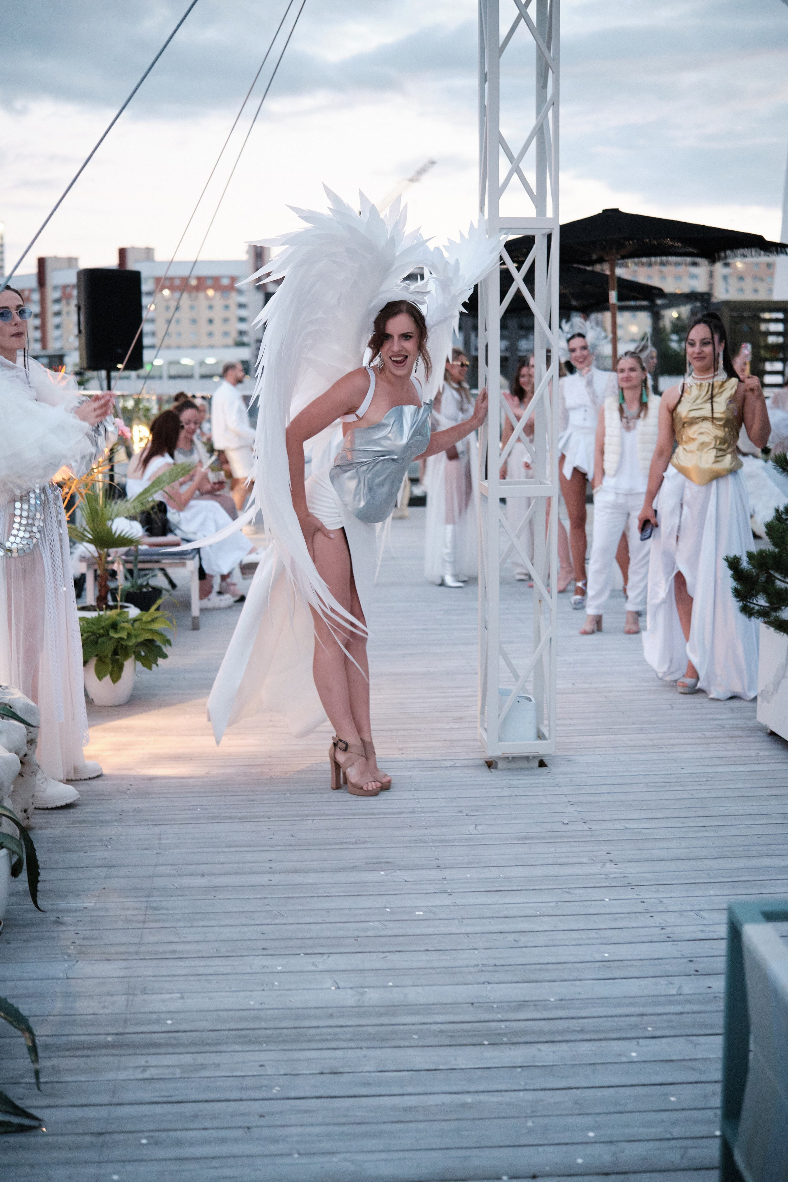 Burning Man на террасе White Point. Репортажный фотограф Дмитрий Литвинский. Минск, Беларусь, мир