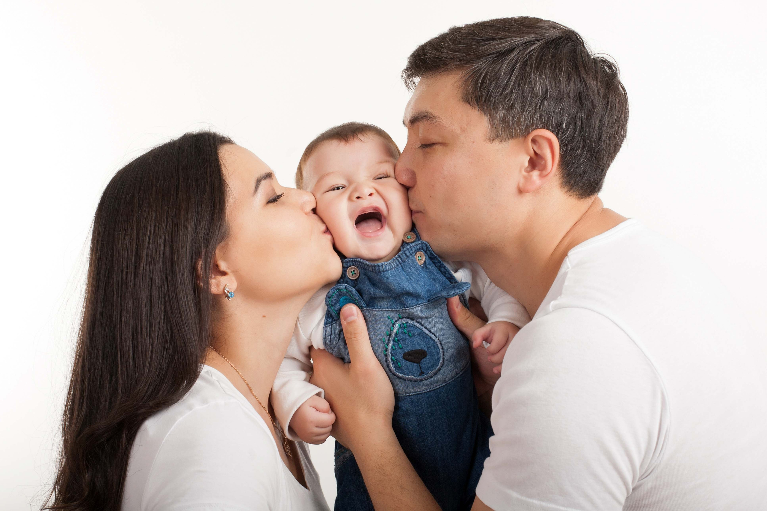 Семейная фотосессия. Фотостудия Алматы. Фотосъемка Алматы. Фотосессия Алматы. Фотокурсы. Обучение фотографии. Аренда студии