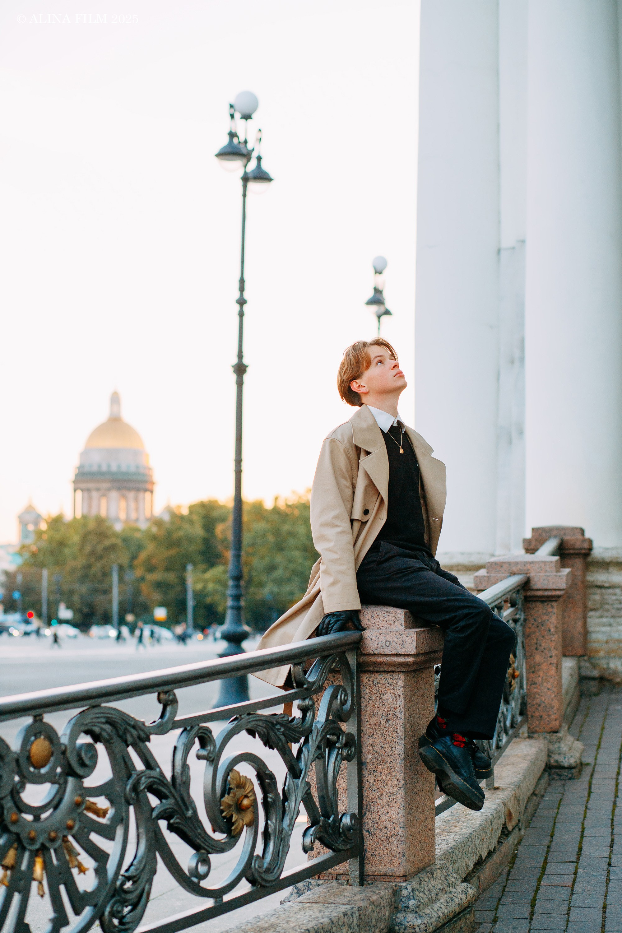 Фотопрогулка на Дворцовой набережной. Фотограф в Санкт-Петербурге Alina Film