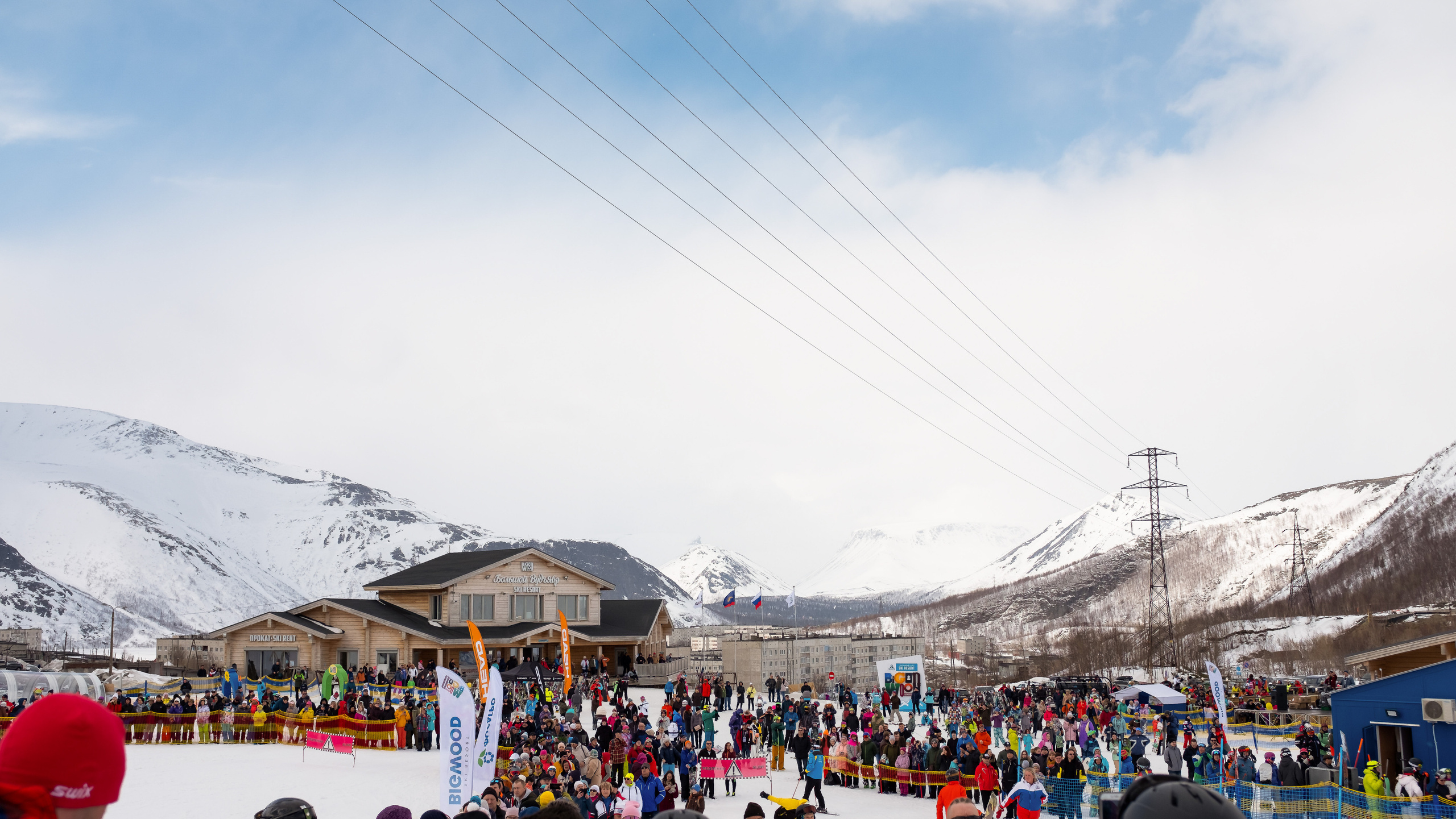 Хибины-Бикини. Репортаж — Бэки — Портреты. Москва, СПб. Алексей Назаров