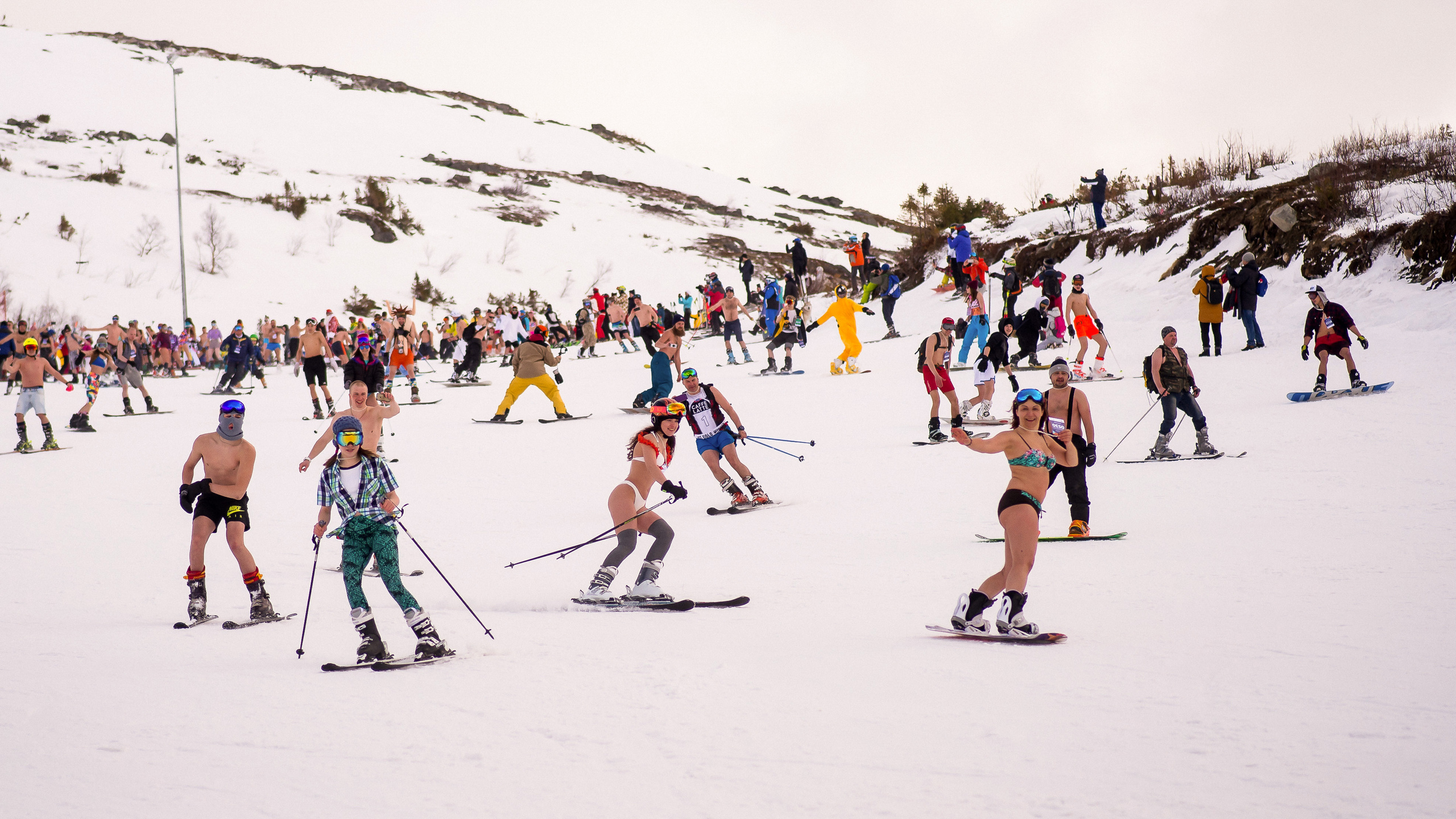 Хибины-Бикини. Репортаж — Бэки — Портреты. Москва, СПб. Алексей Назаров
