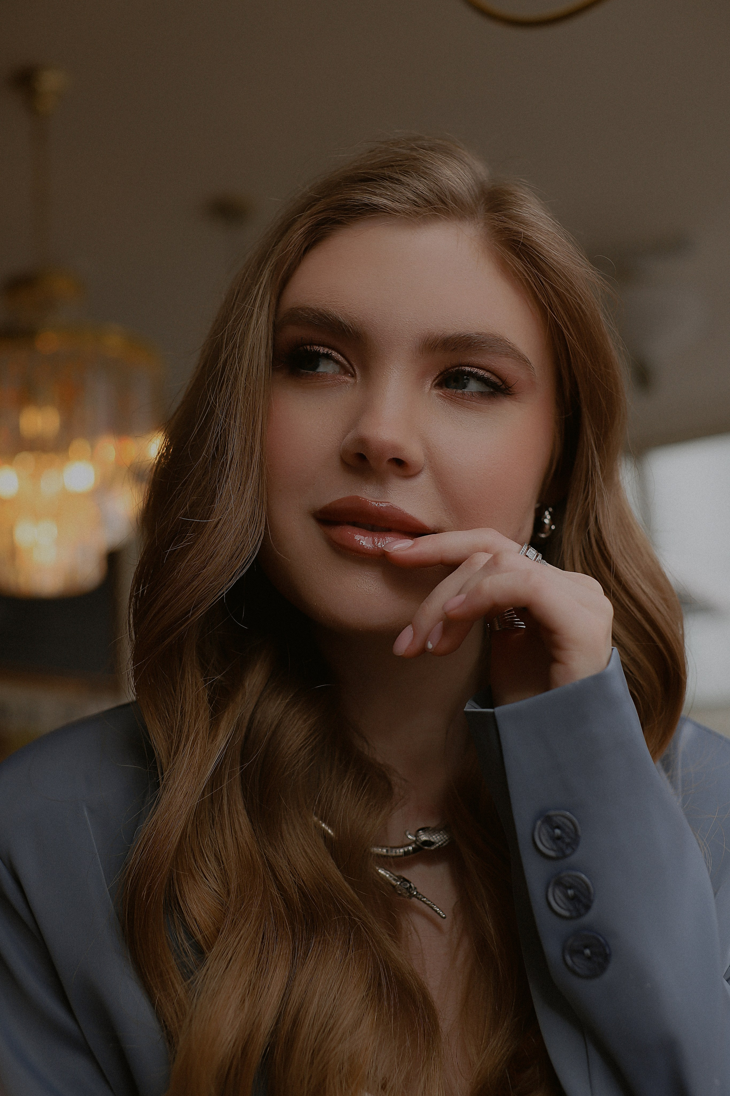 Елизавета, съемка в кофейне