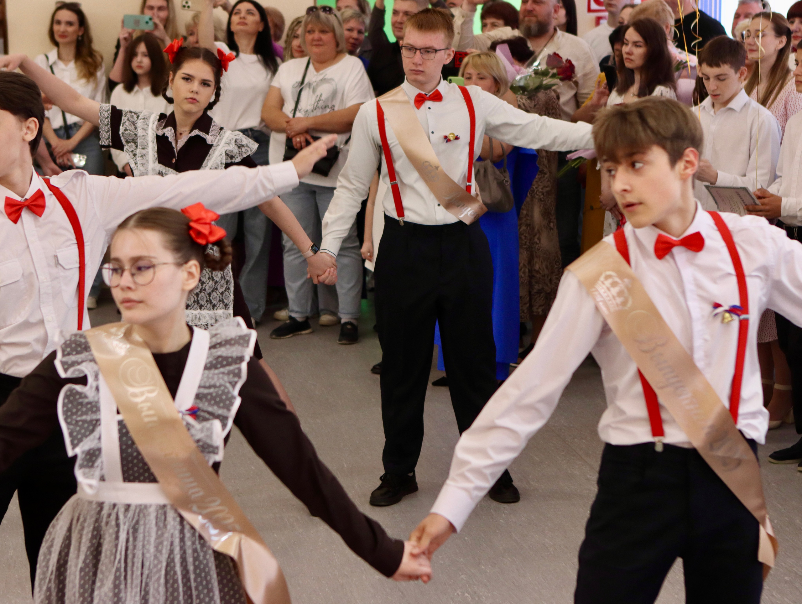 Школьный выпускной. Фотограф в Курске Смирнов Евгений