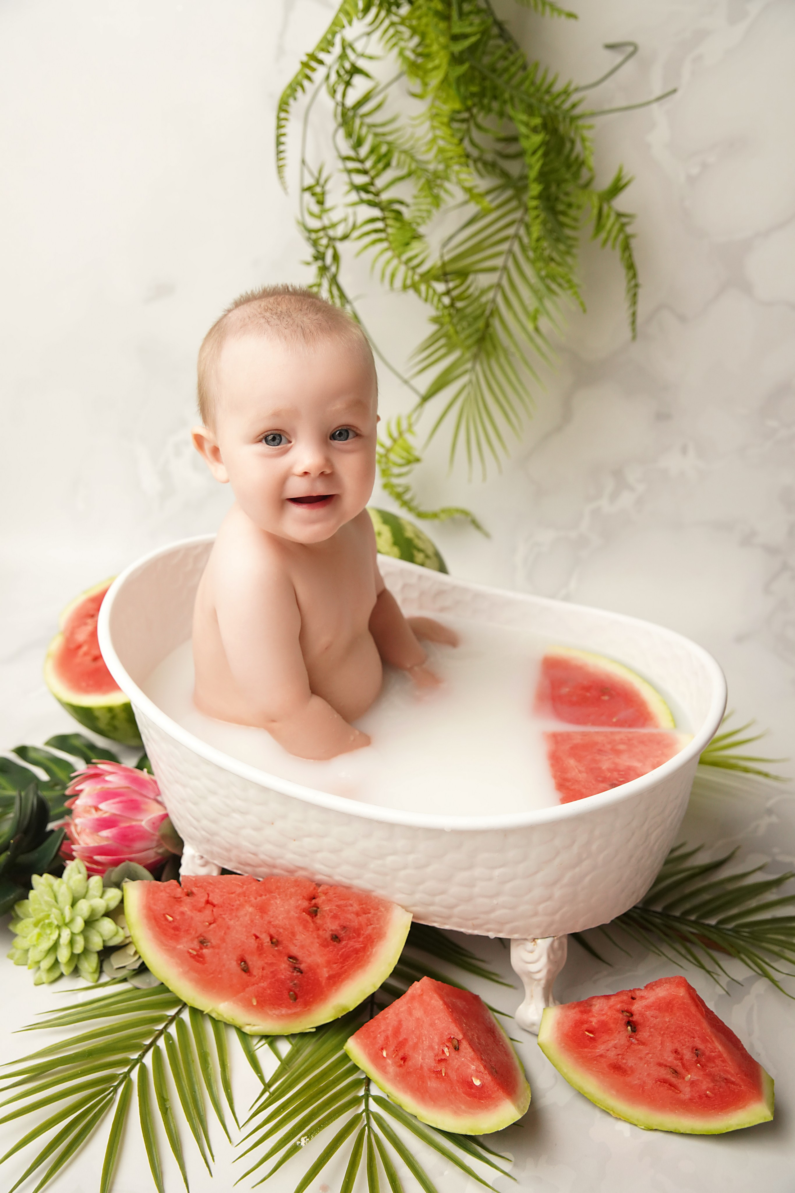 Ванночка мальчики. Фотограф новорожденных. Семейный и детский фотограф в городе Сургуте