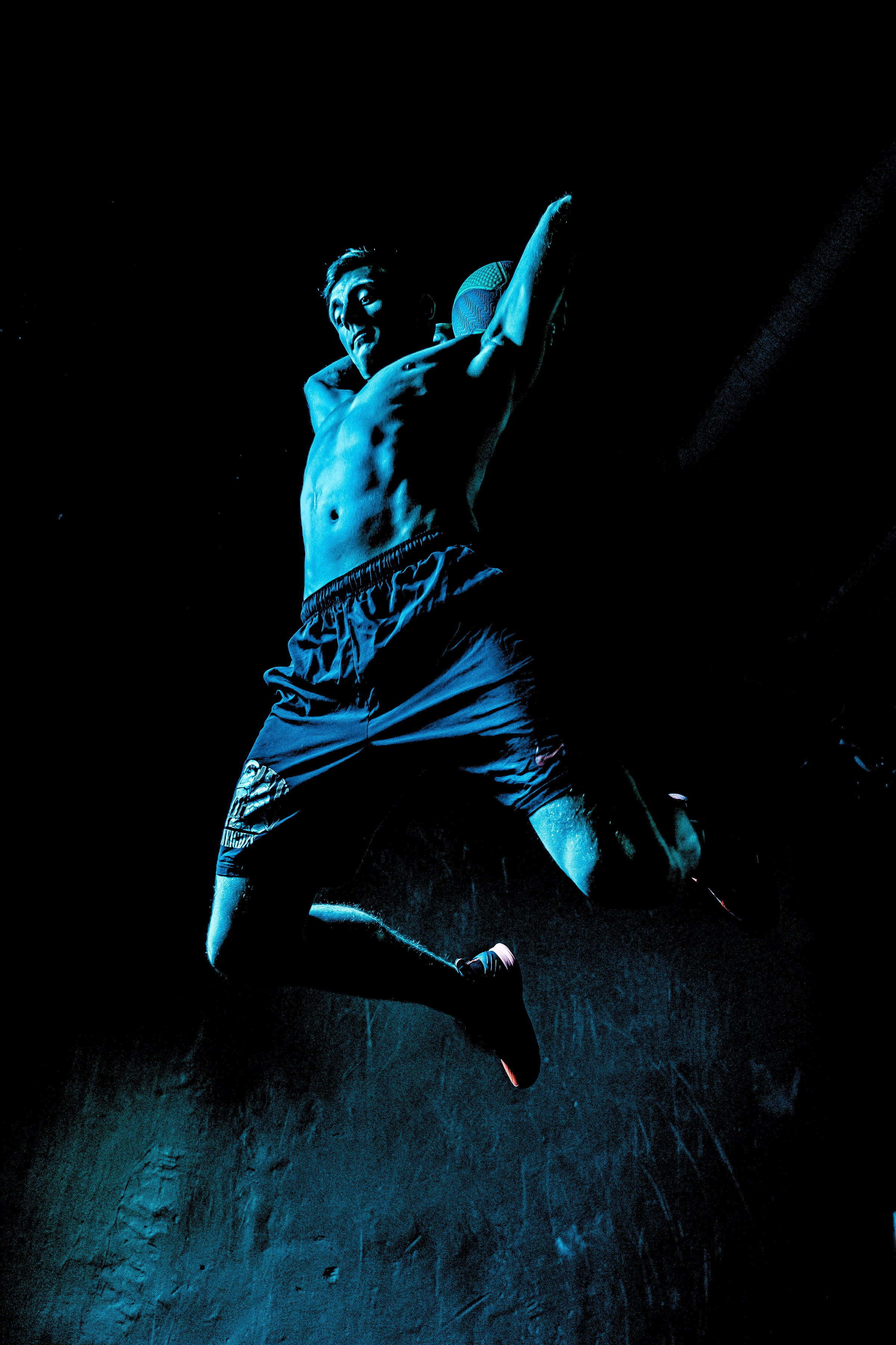 CROSSBOX KONTORA NOVOSIBIRSK. Костя Жуков — фотограф в Москве