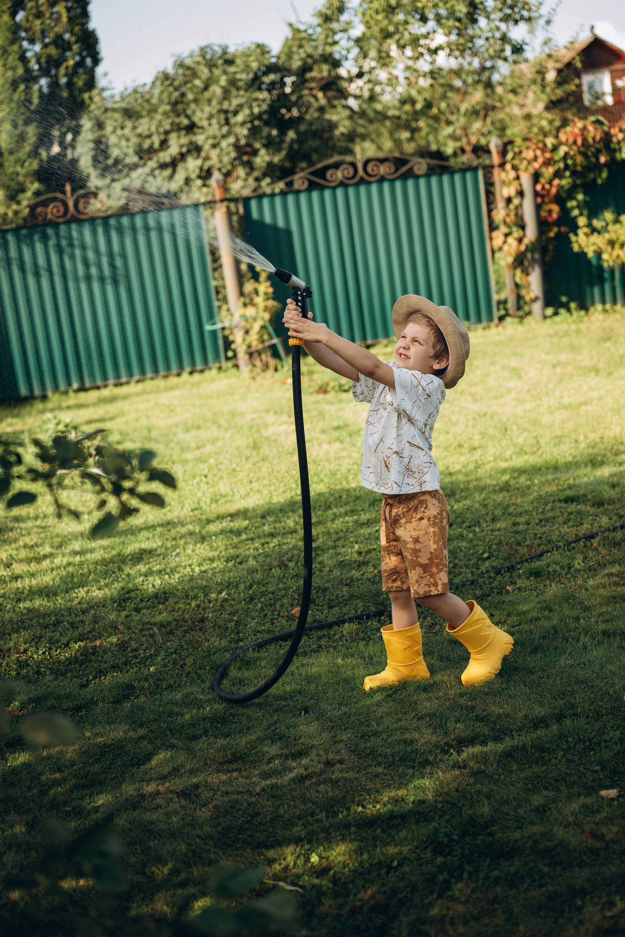 Маленький садовник. Семейный фотограф в Москве Дарья Пузикова