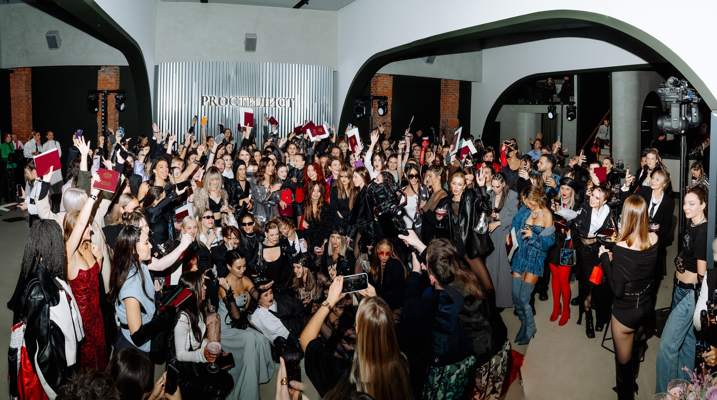 Nigay school — Выпускной школы стилистов Карины Нигай. Фотограф Вито Бурмасов | Москва