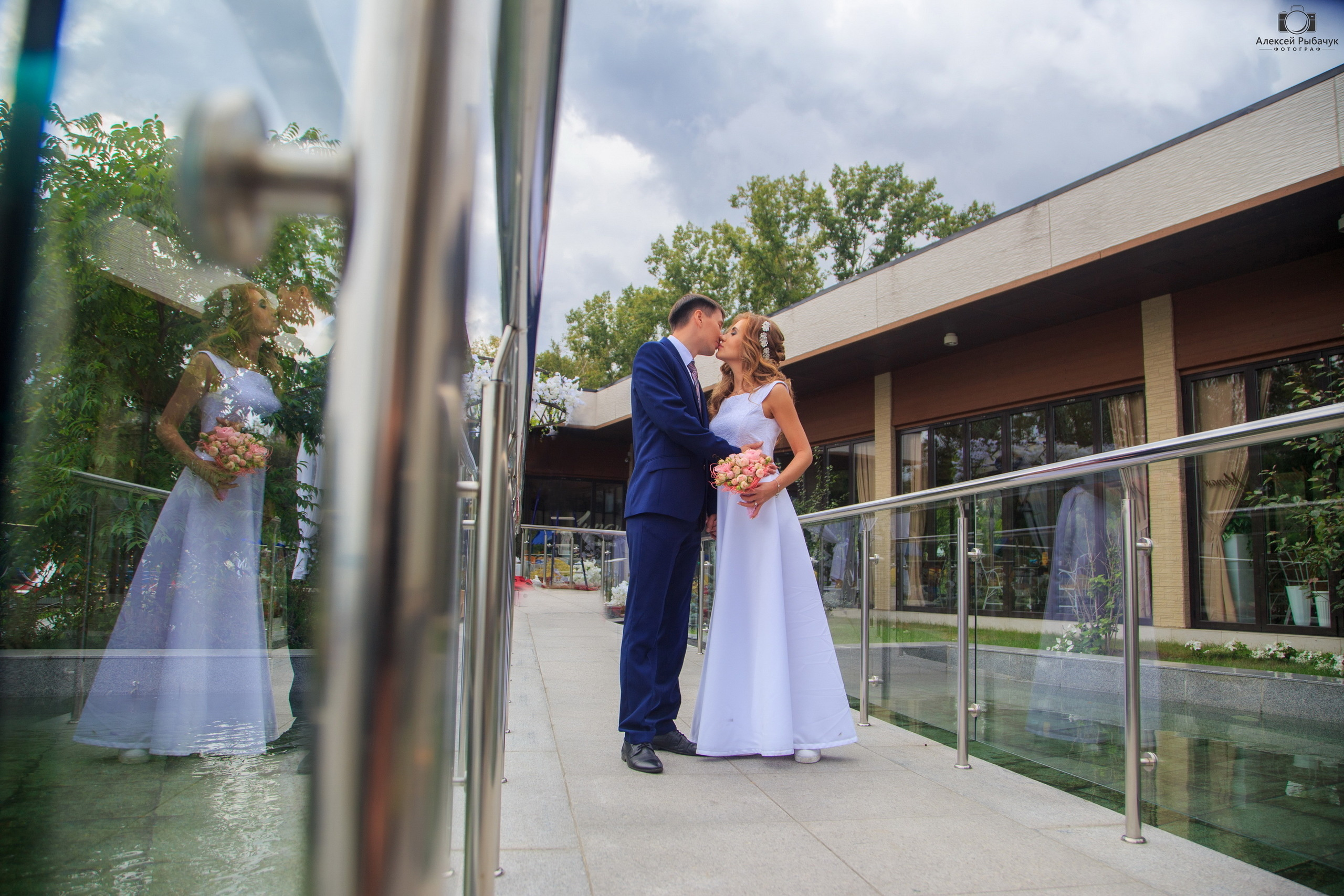 Свадебная фотосессия в Иркутске. Фотограф видеограф Иркутск фото видео студия Алексея Марамзина