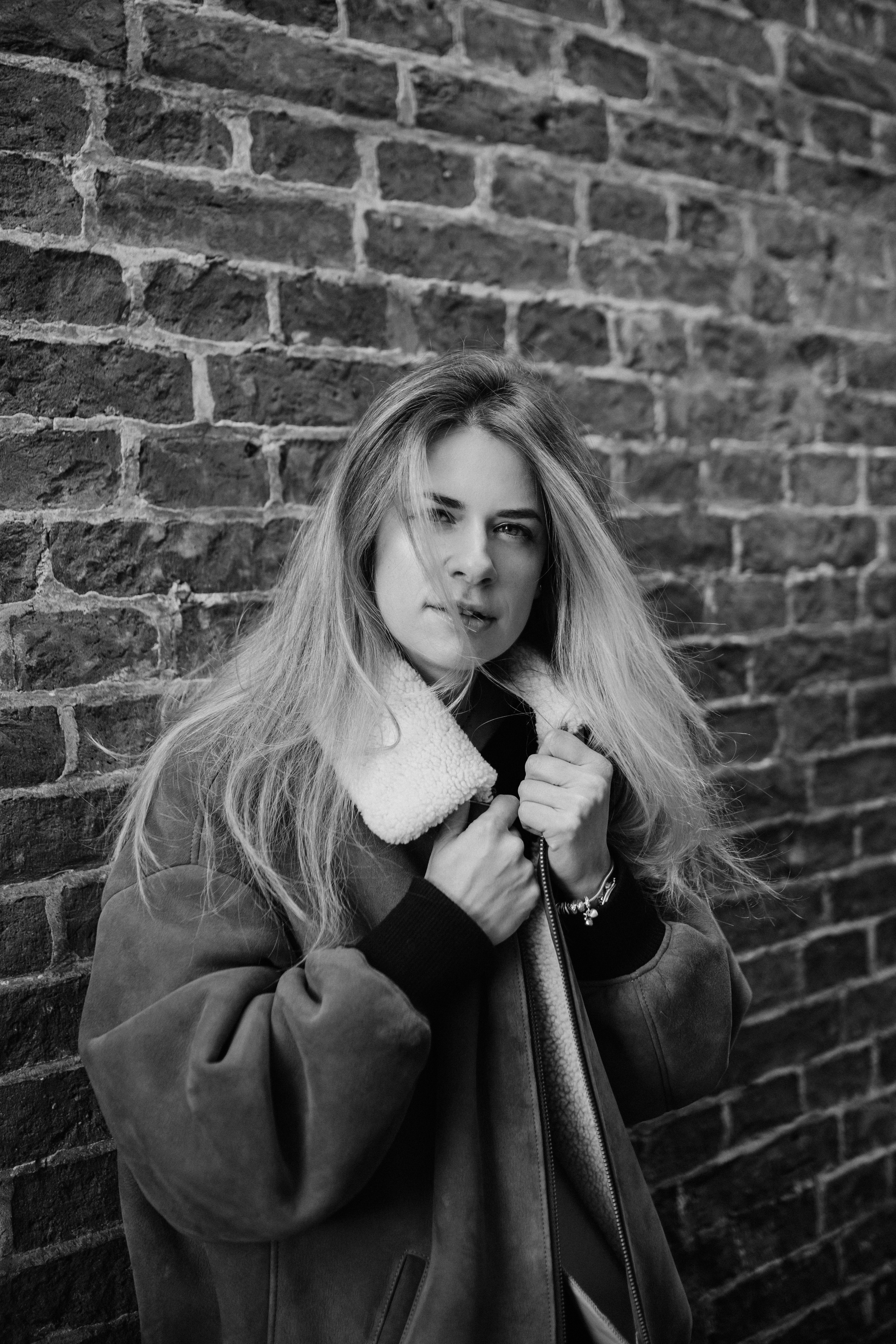 Юля. Городская прогулка. Услуги Фото и Ретуши