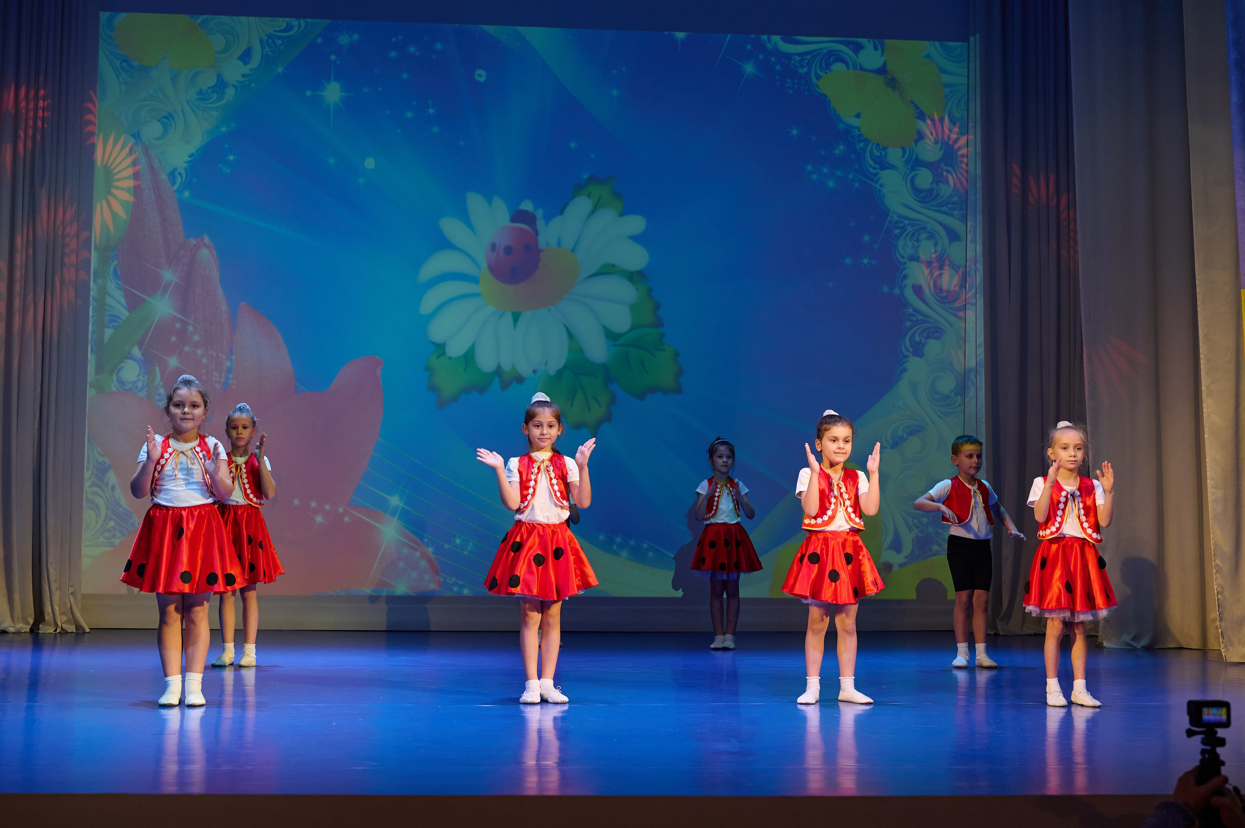 День матери. Марьина роща. Жизнь курорта Кабардинка в фотографиях