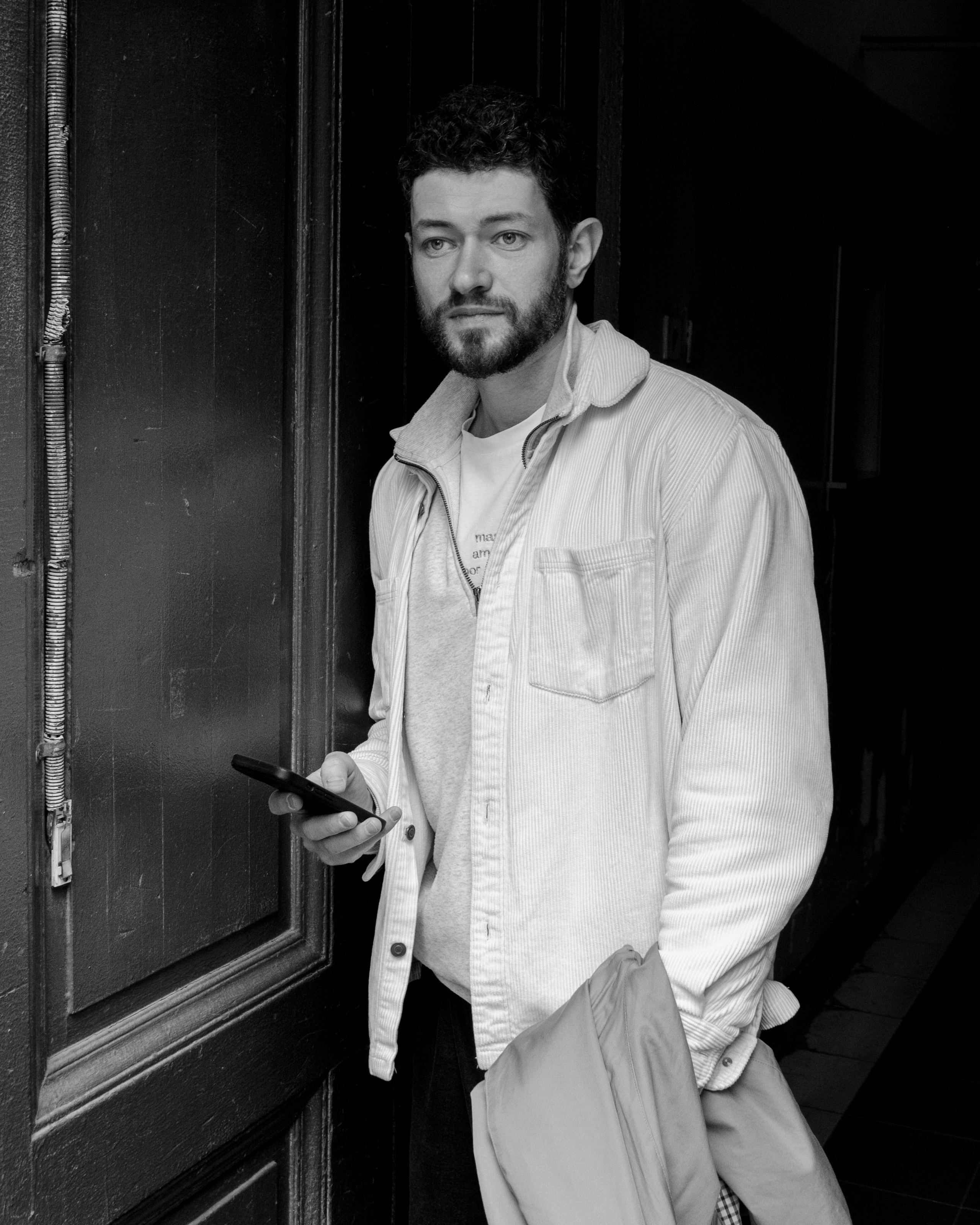 Бизнес‑портрет мужчины в casual стиле