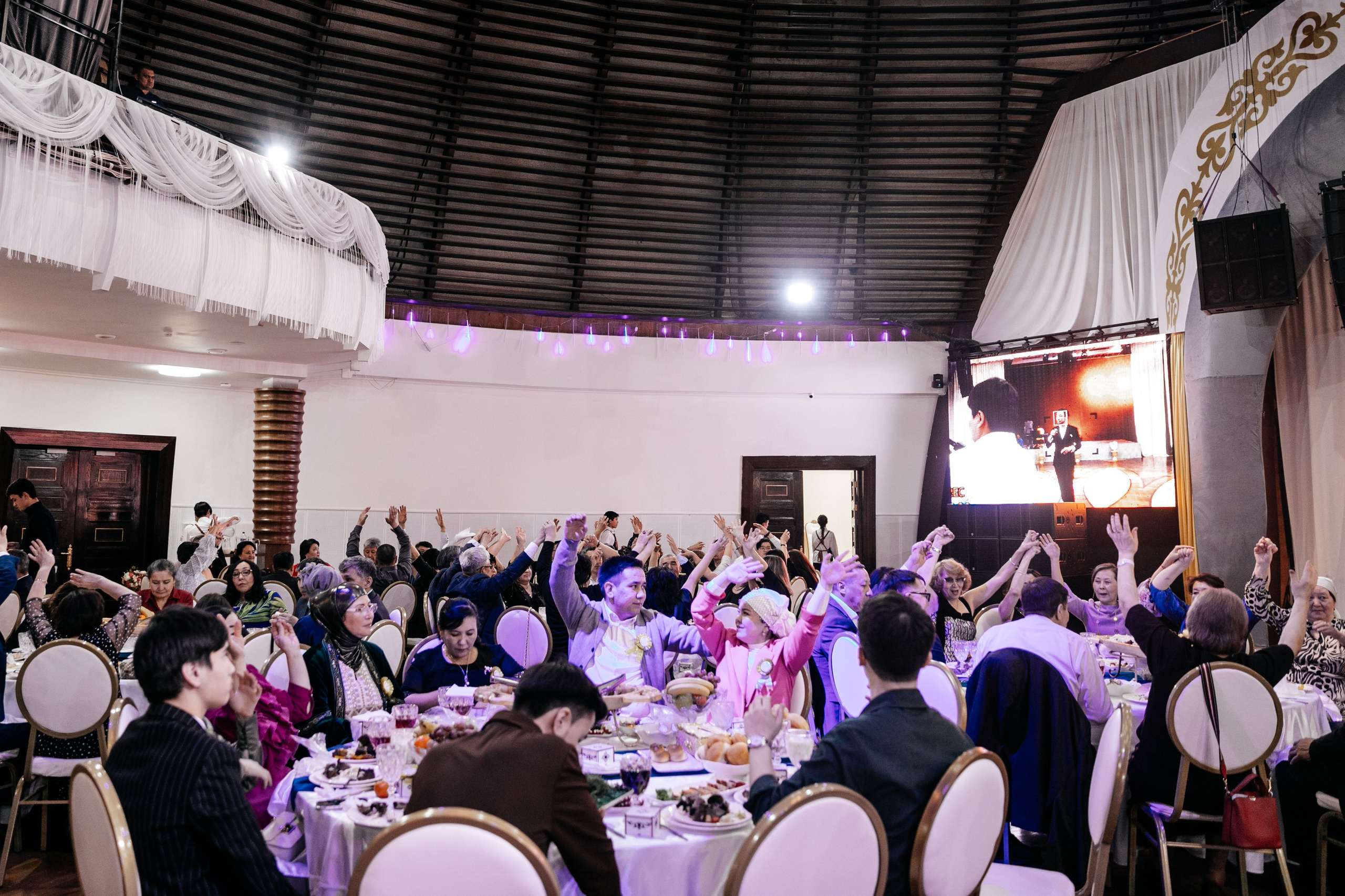 Свадебный банкет Абылайхан и Меруерт. Akkanatart.kz