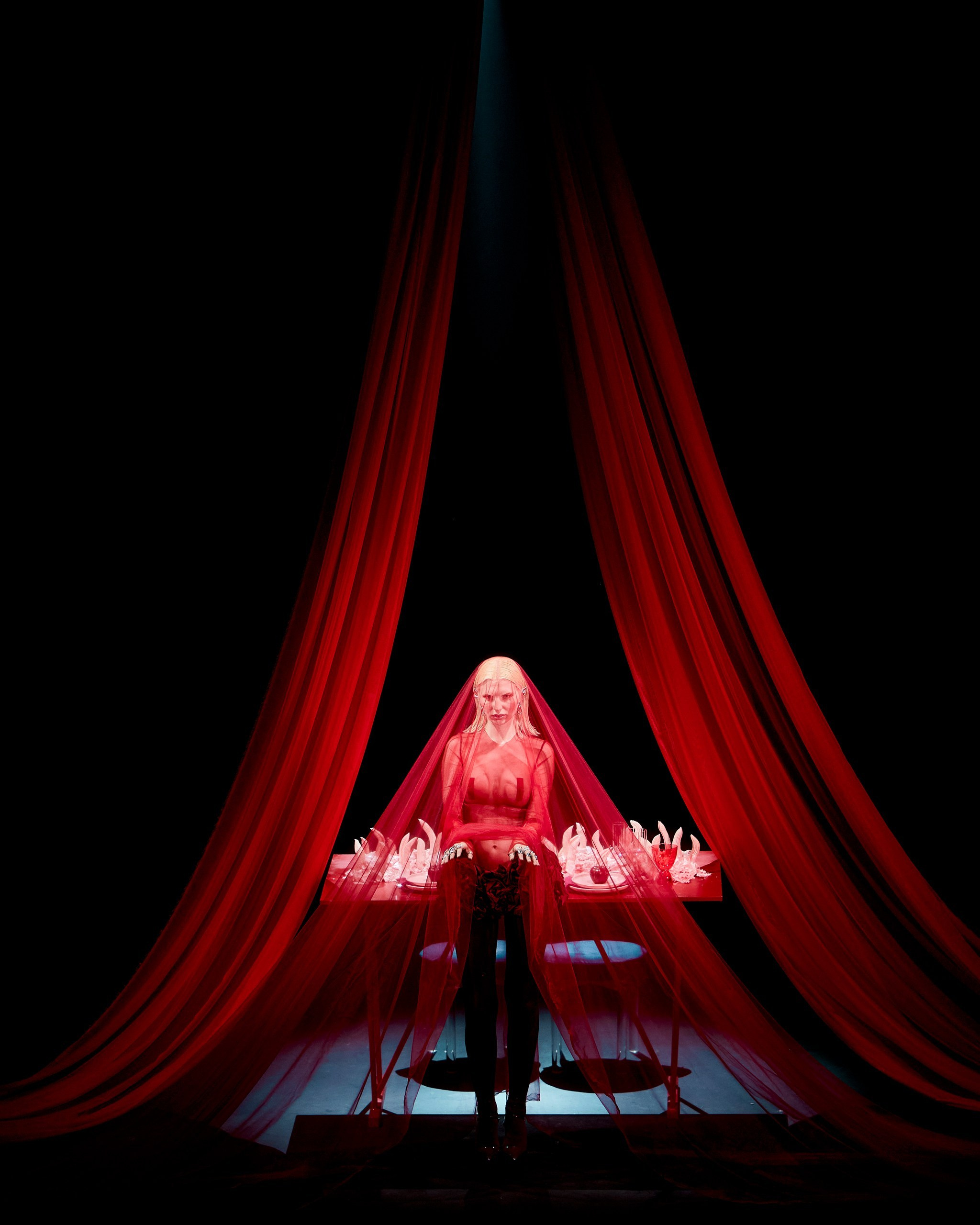 Главная. Профессиональная модель и блогер Сандра Капшук