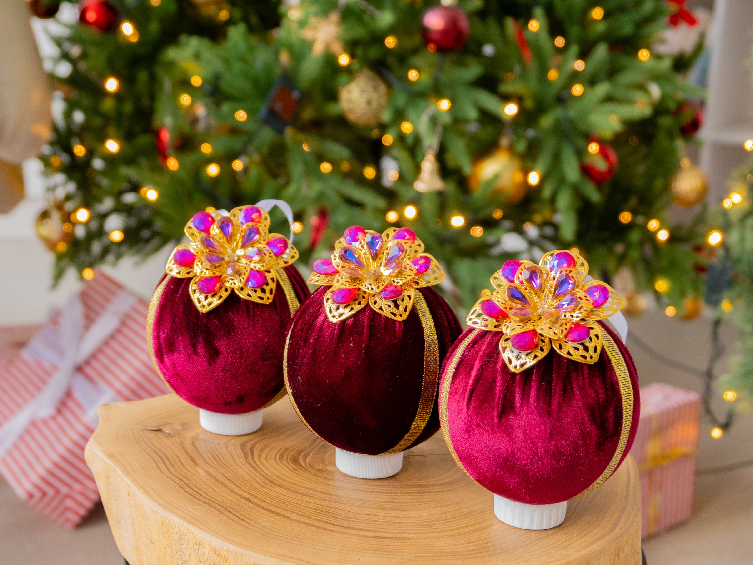 Набор елочных шаров «Королевские цветы» 3шт. Елочные игрушки ручной работы / Fairytale decor